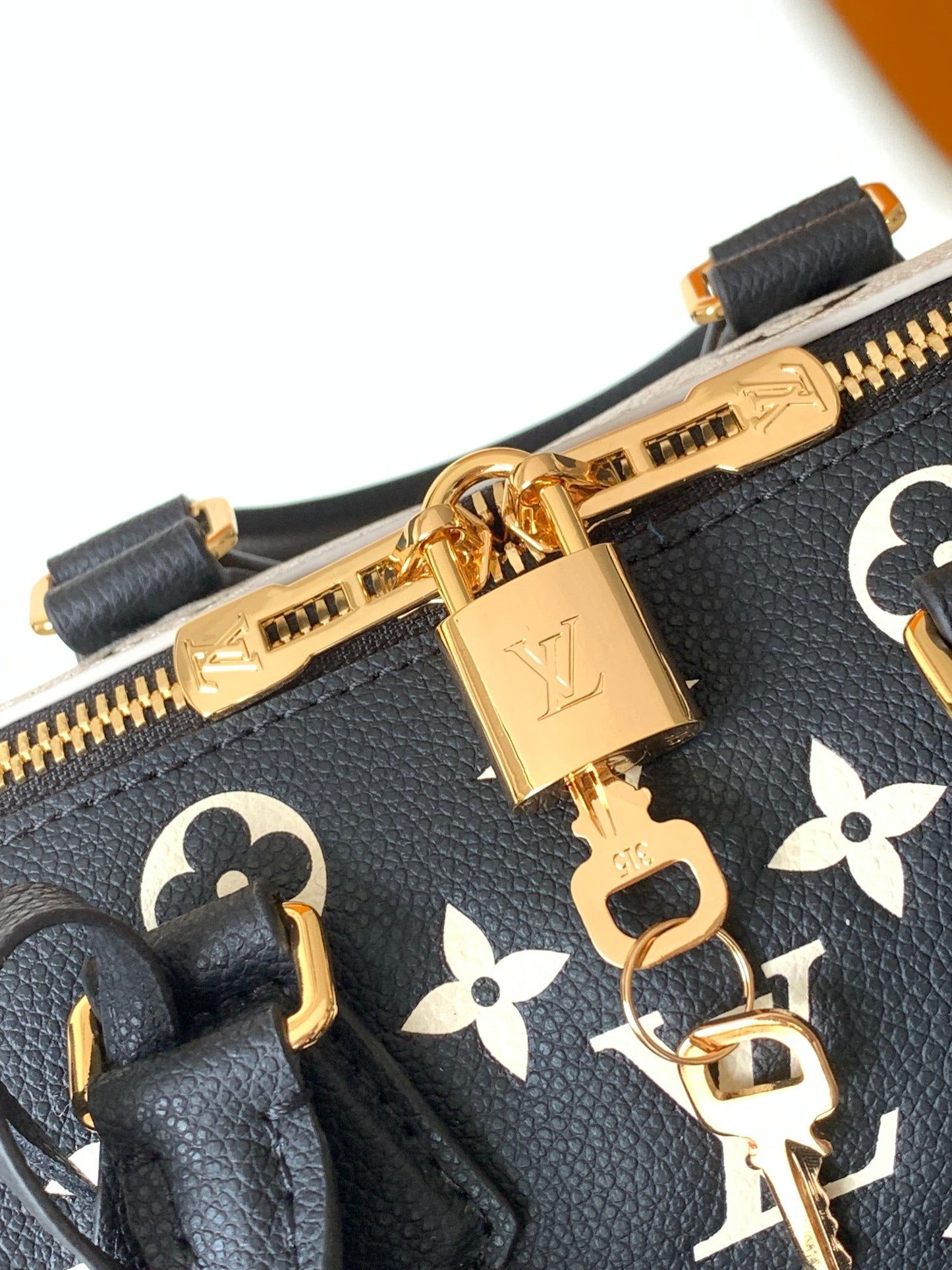 BAG-LV-W-NEW-638