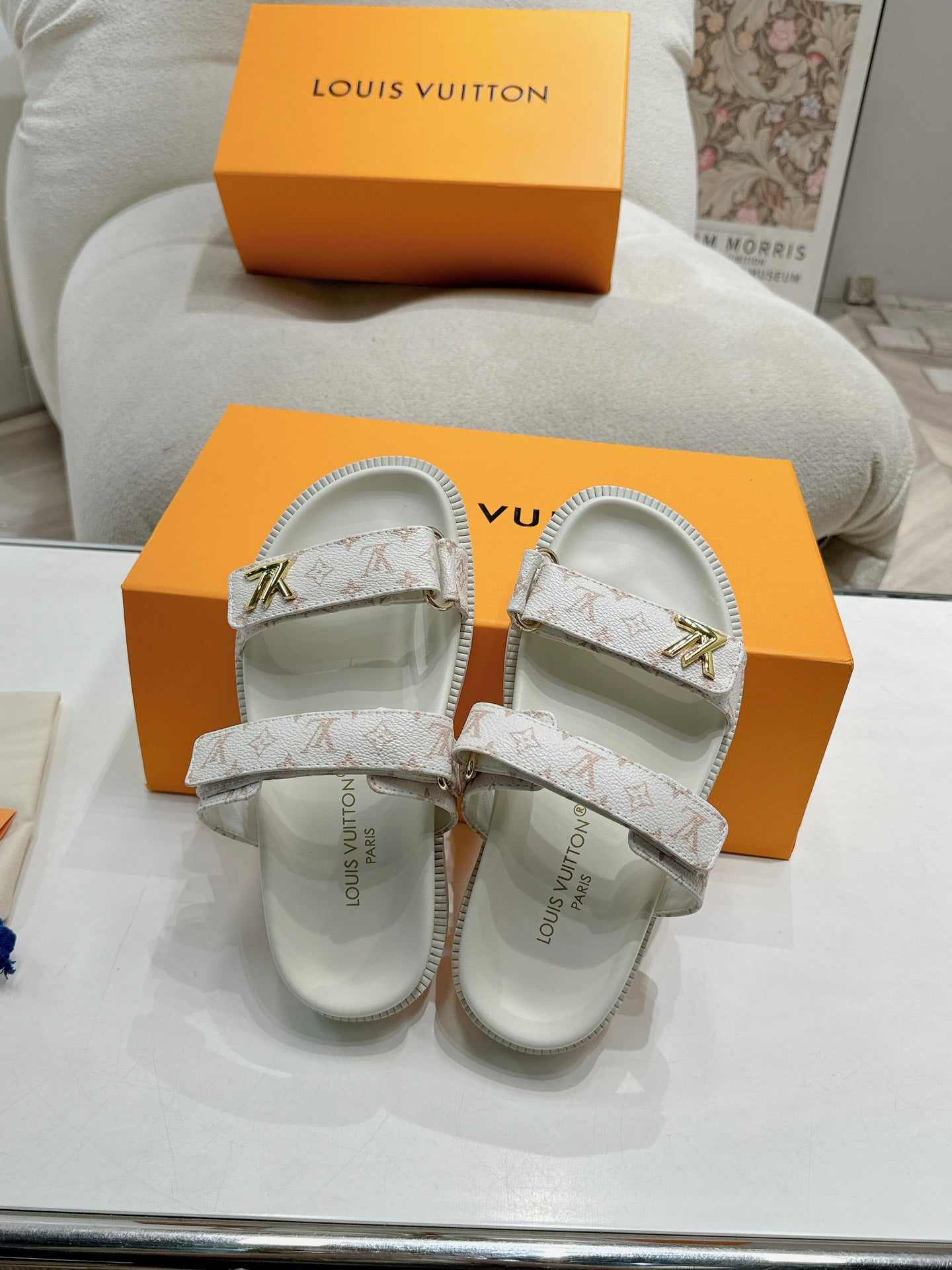 SHOES-LV-LY-052