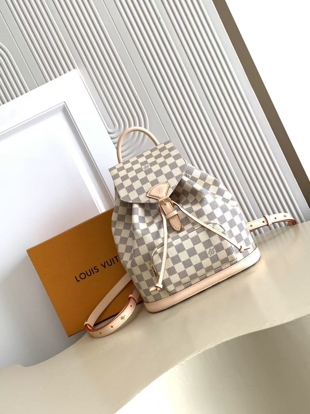 BAG-LV-W-NEW-672