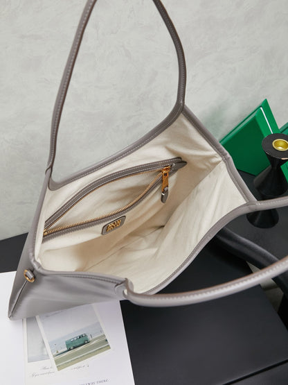 BAG-MIUMIU-LY-079
