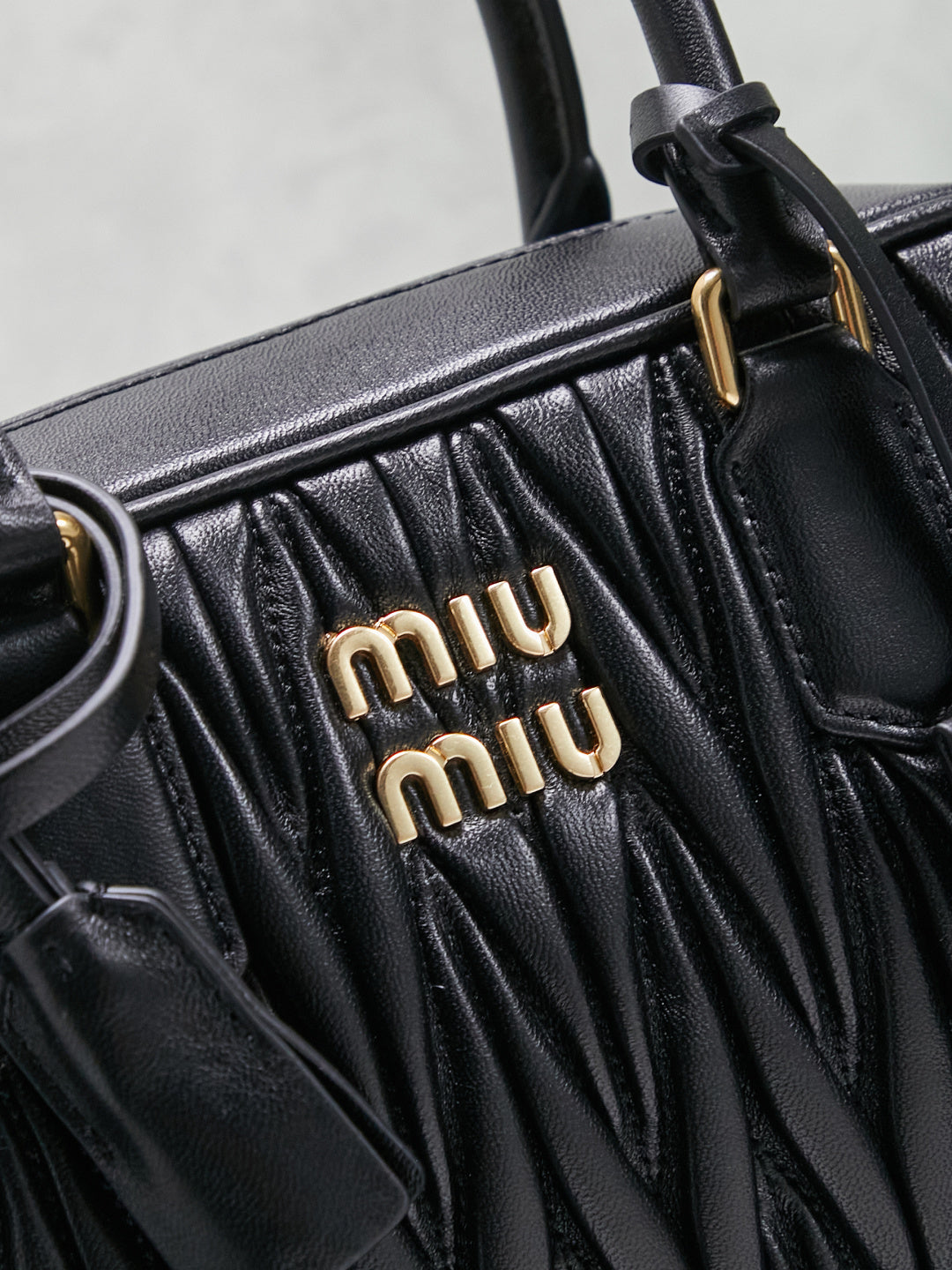 BAG-MIUMIU-LY-105