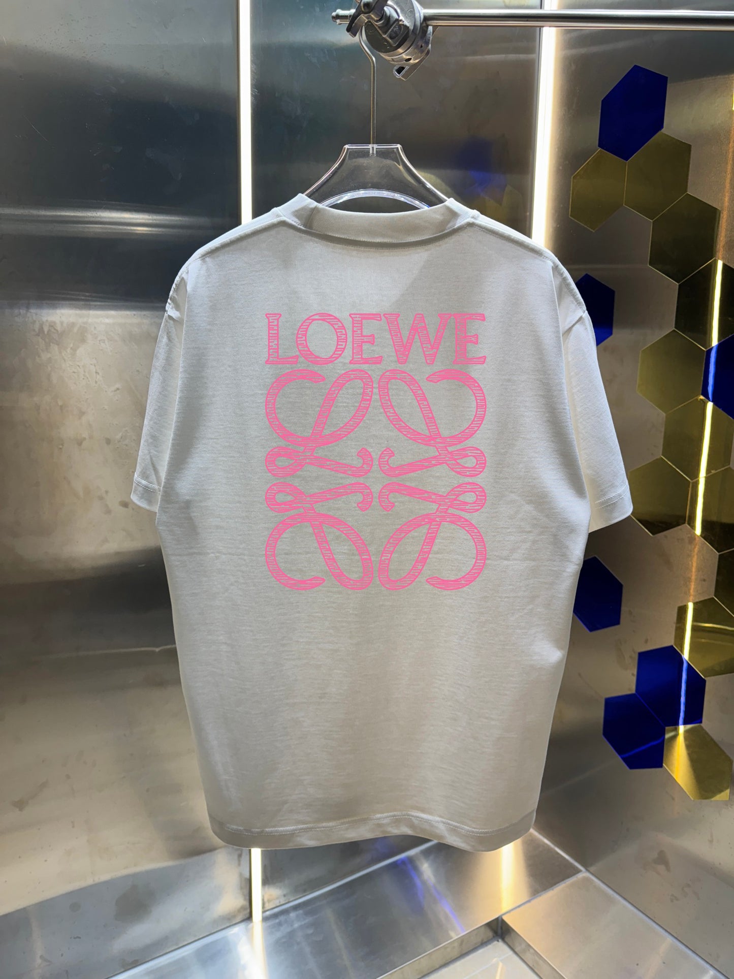 TS-LOEWE-NEW-077