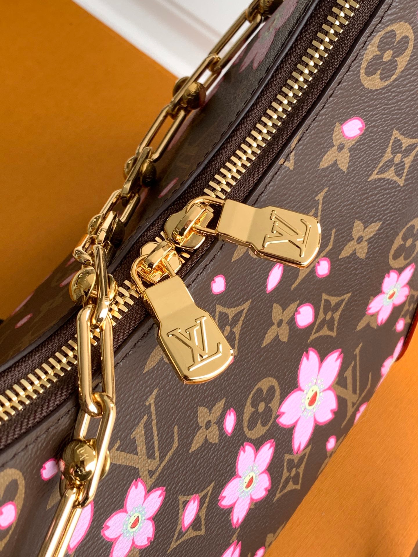 BAG-LV-W-NEW-385
