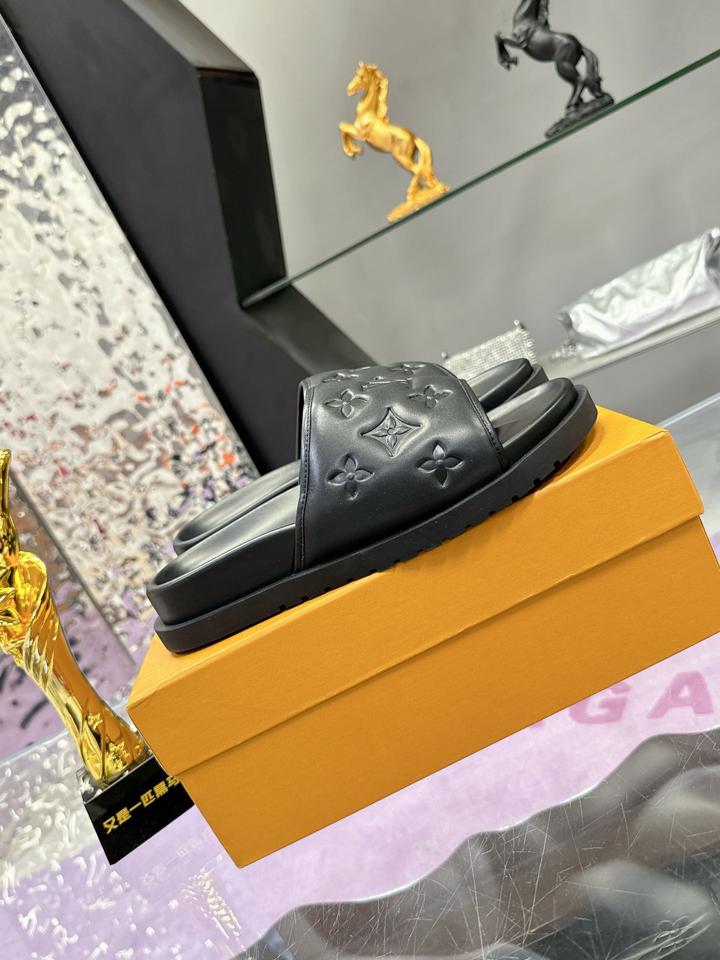 SHOES-LV-LY-651