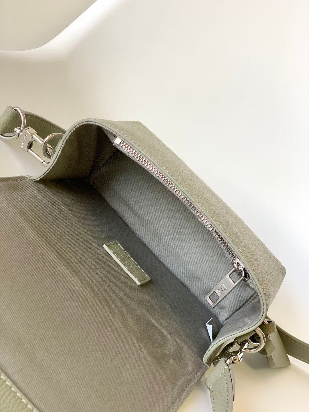BAG-LV-W-NEW-906