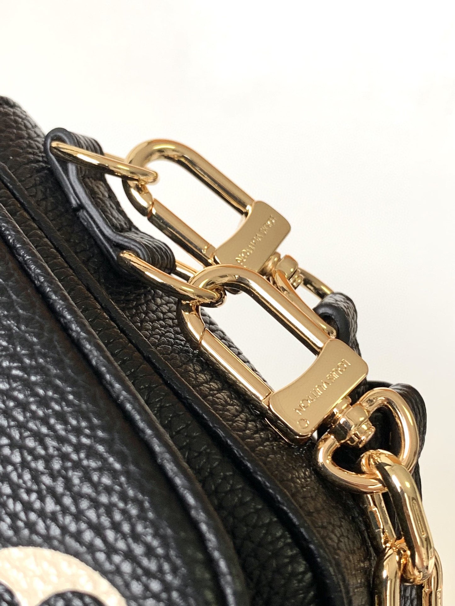 BAG-LV-W-NEW-590