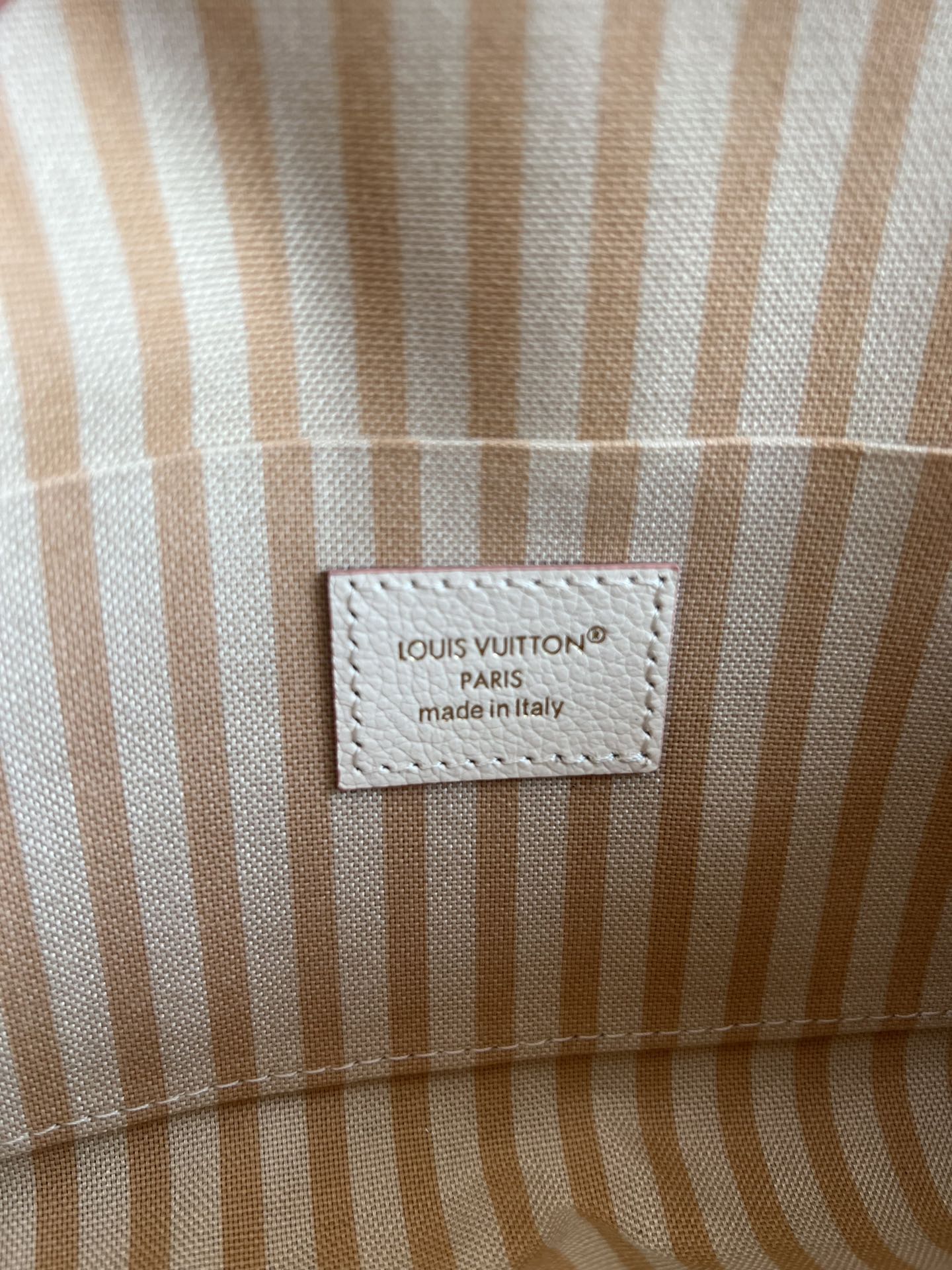 BAG-LV-W-NEW-580