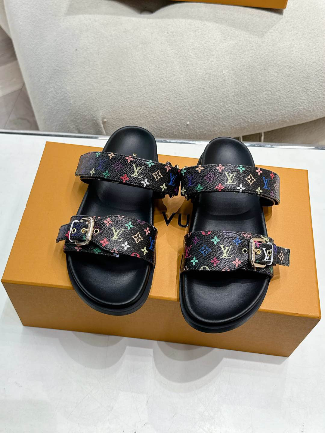 SHOES-LV-LY-116