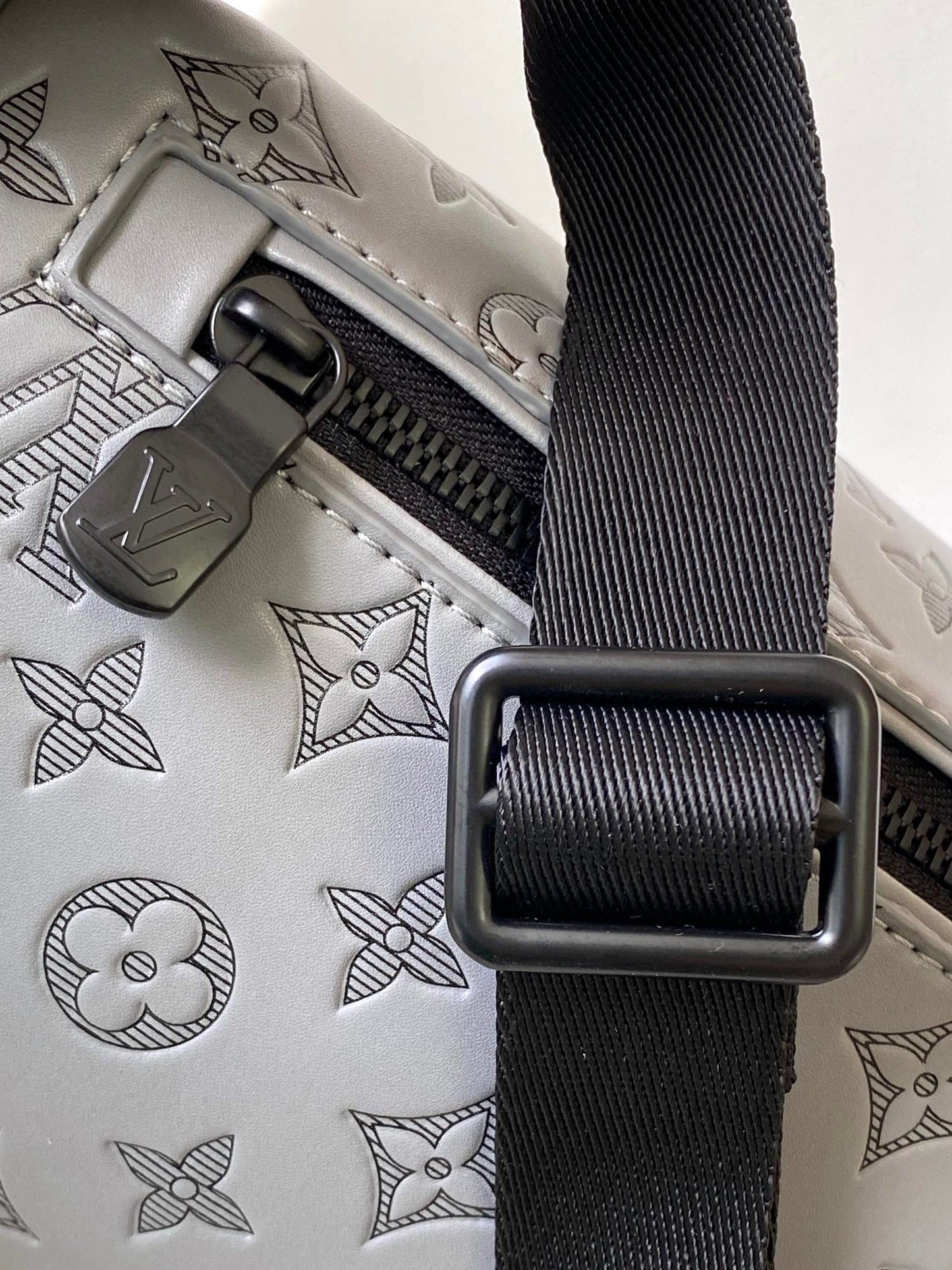 BAG-LV-W-NEW-820