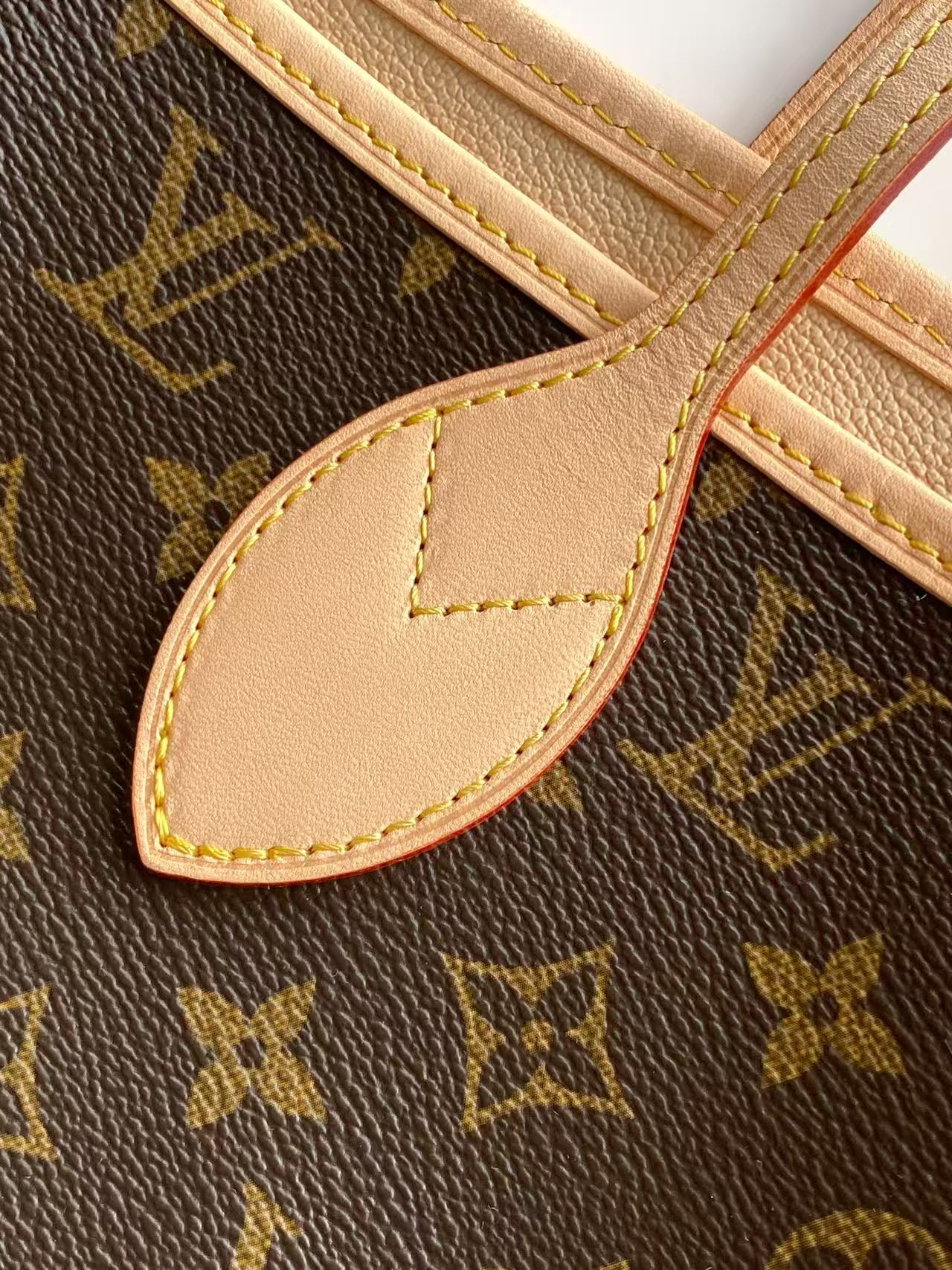 BAG-MIUMIU-LY-002