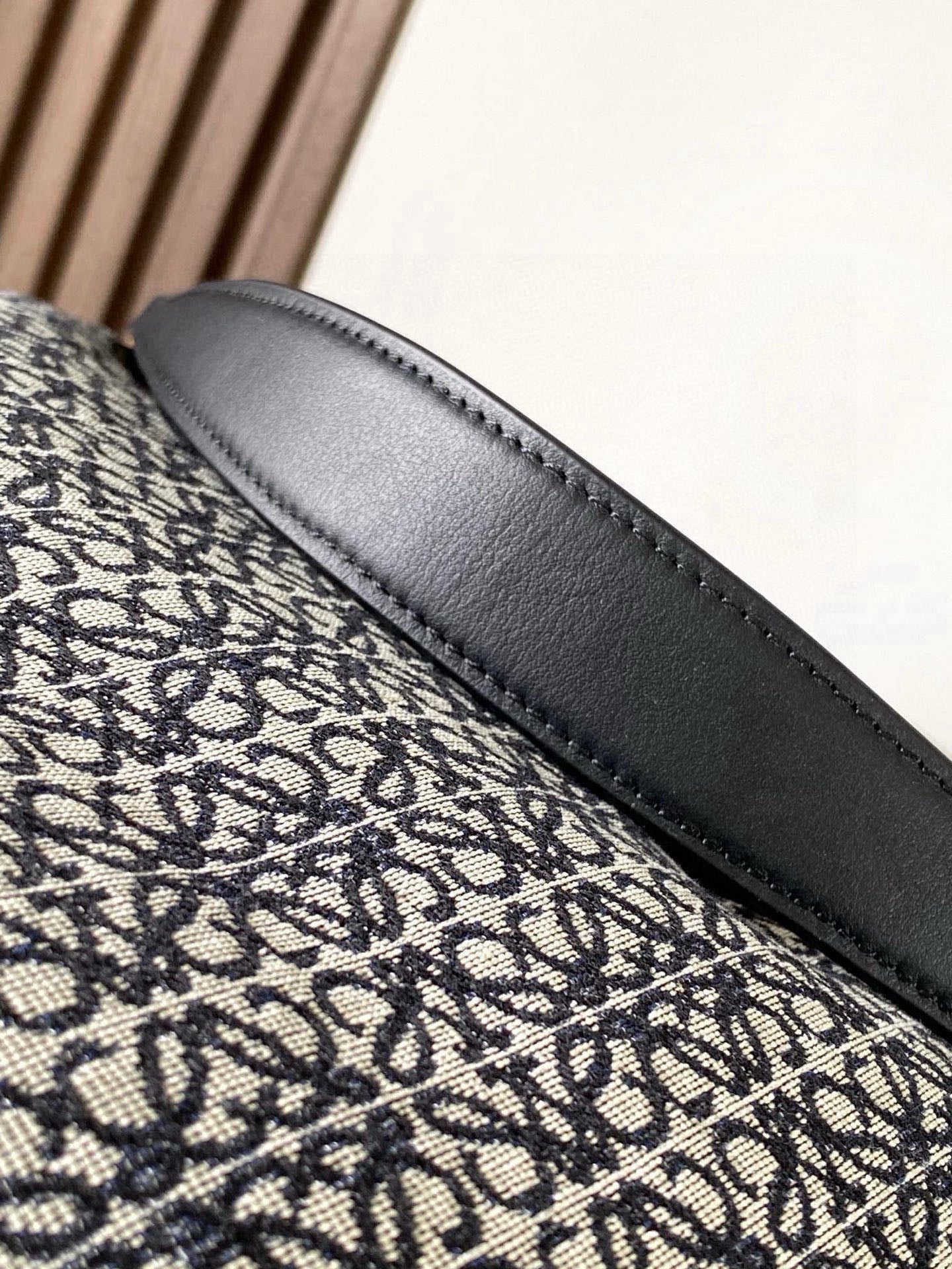 BAG-LW-809