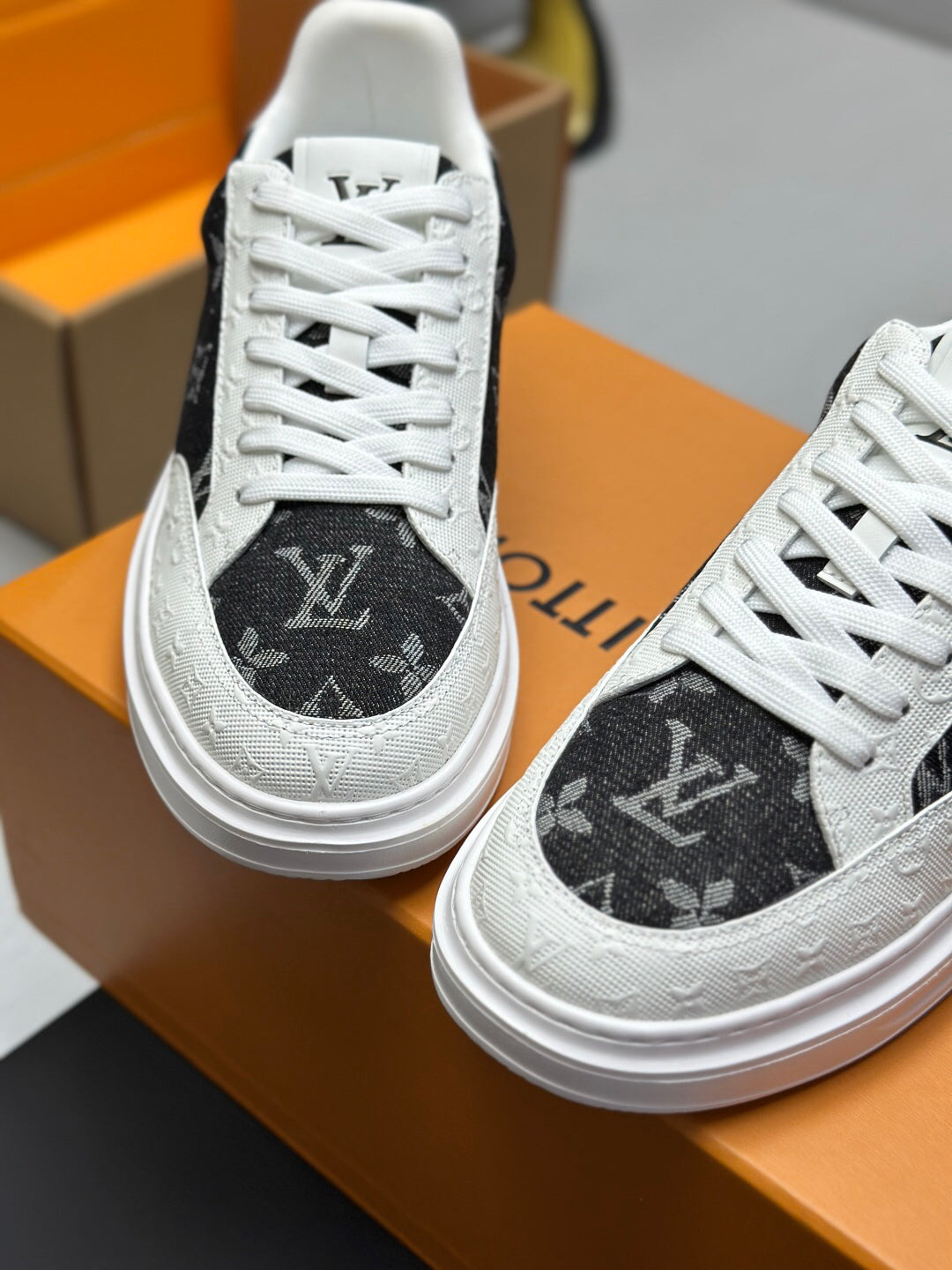 SHOES-LV-LY-379