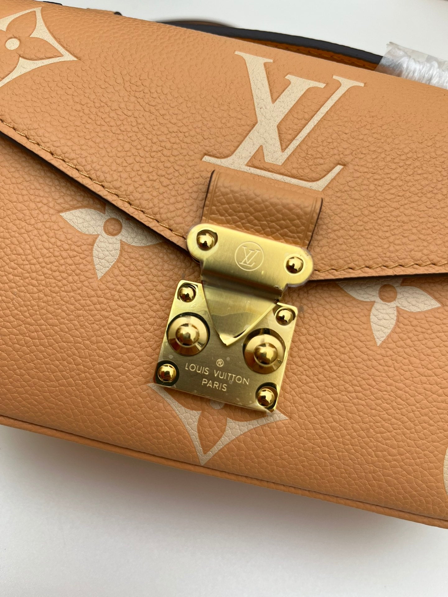 BAG-LV-W-NEW-1392