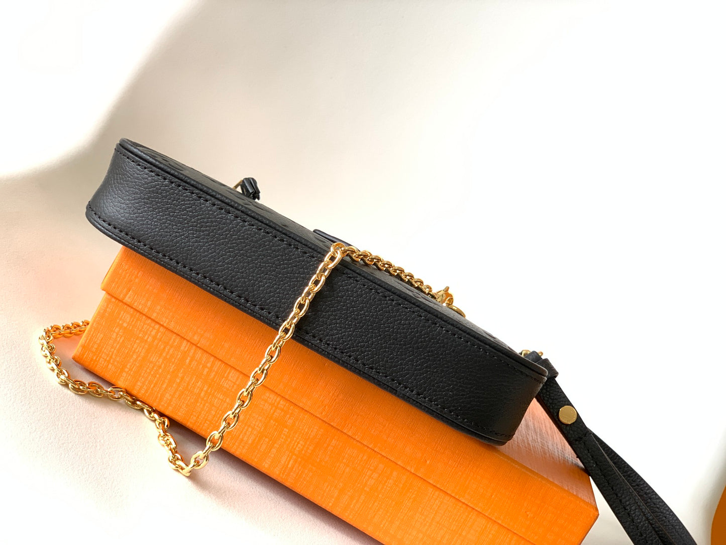 BAG-LV-W-NEW-703