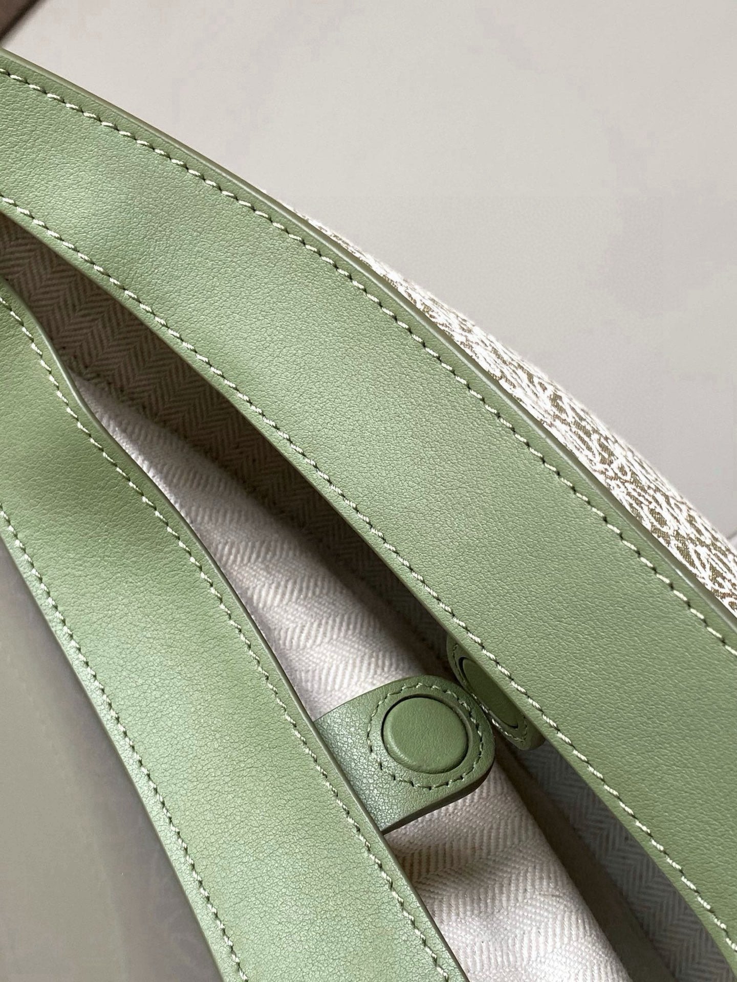 BAG-LW-808