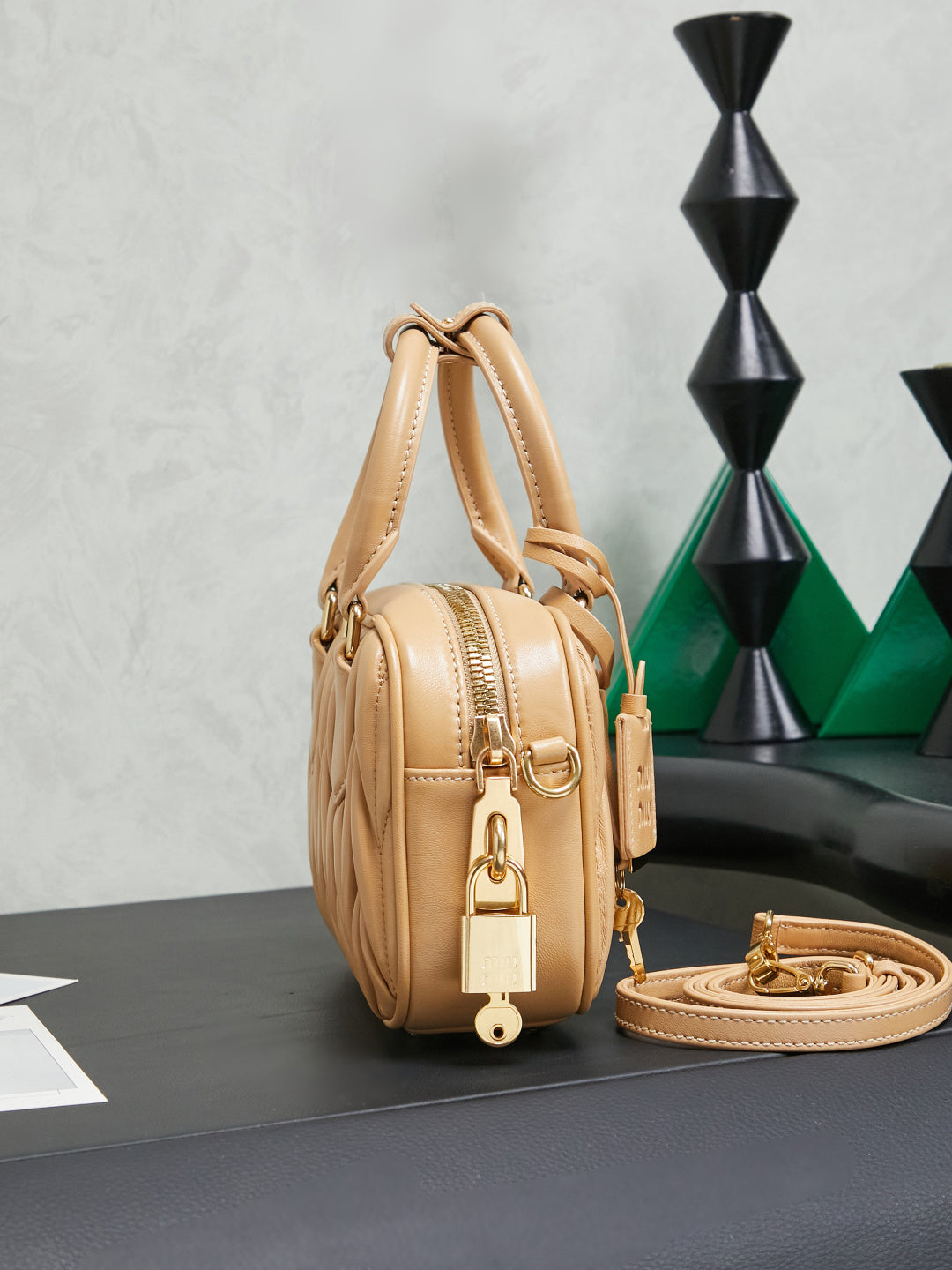 BAG-MIUMIU-LY-004