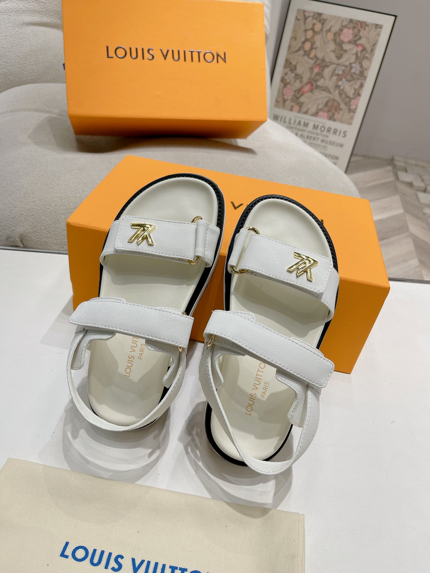 SHOES-LV-LY-023
