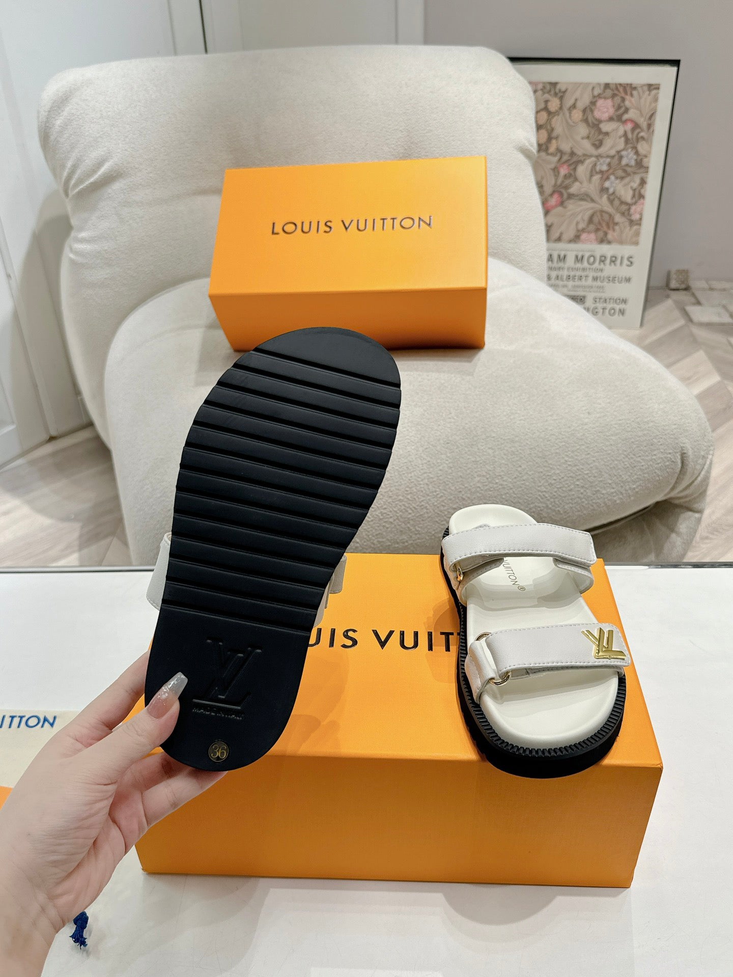 SHOES-LV-LY-190