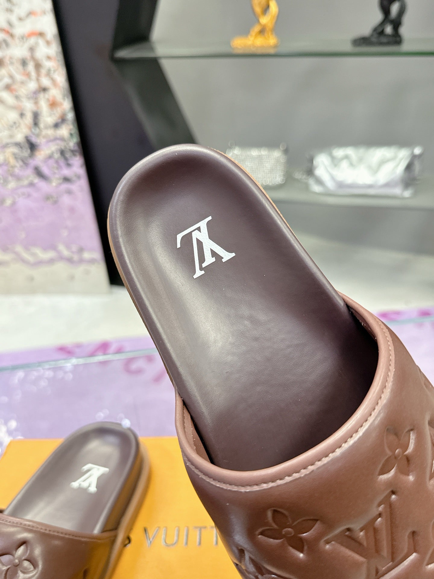 SHOES-LV-LY-650