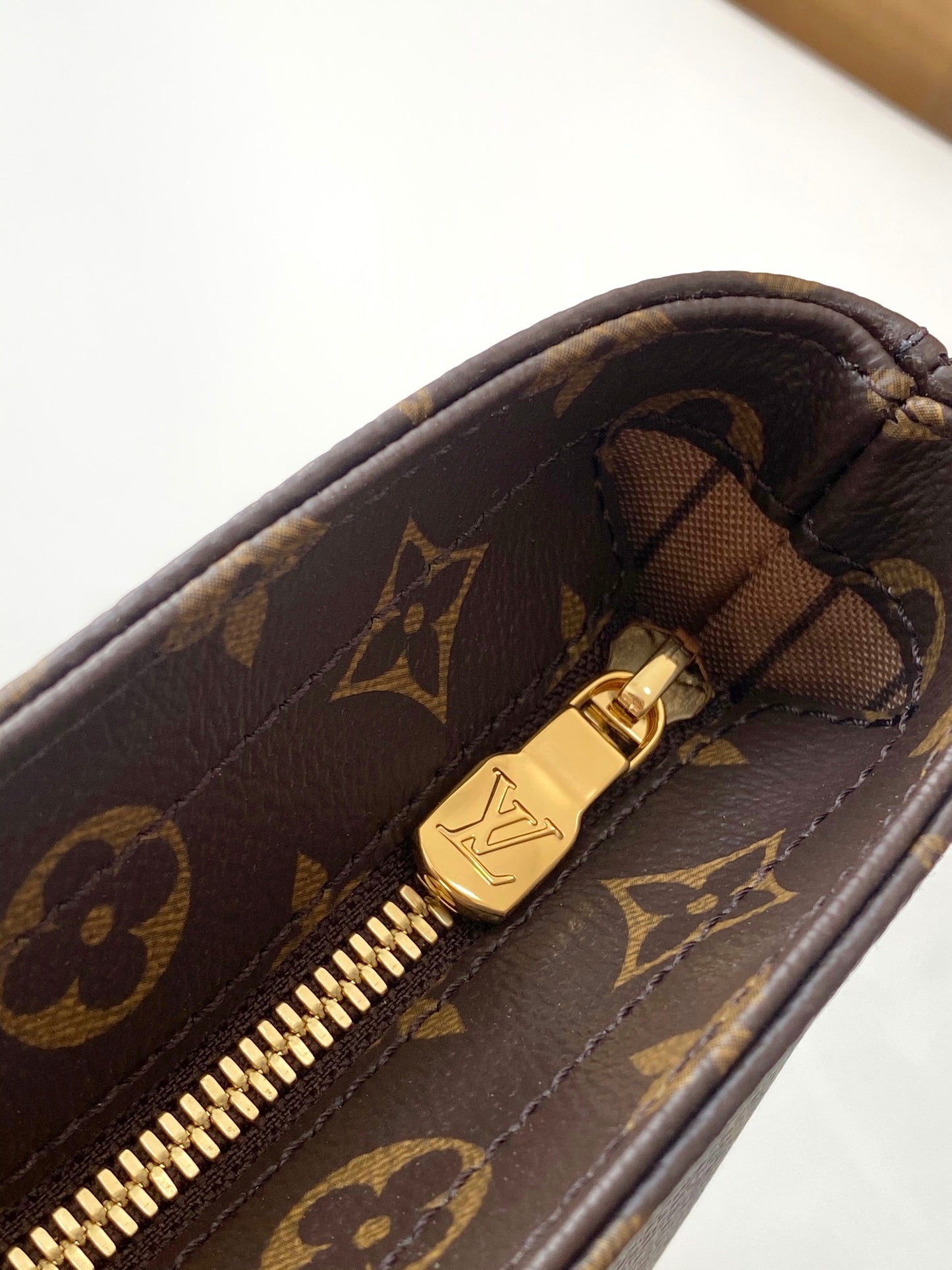 BAG-LV-W-NEW-1307