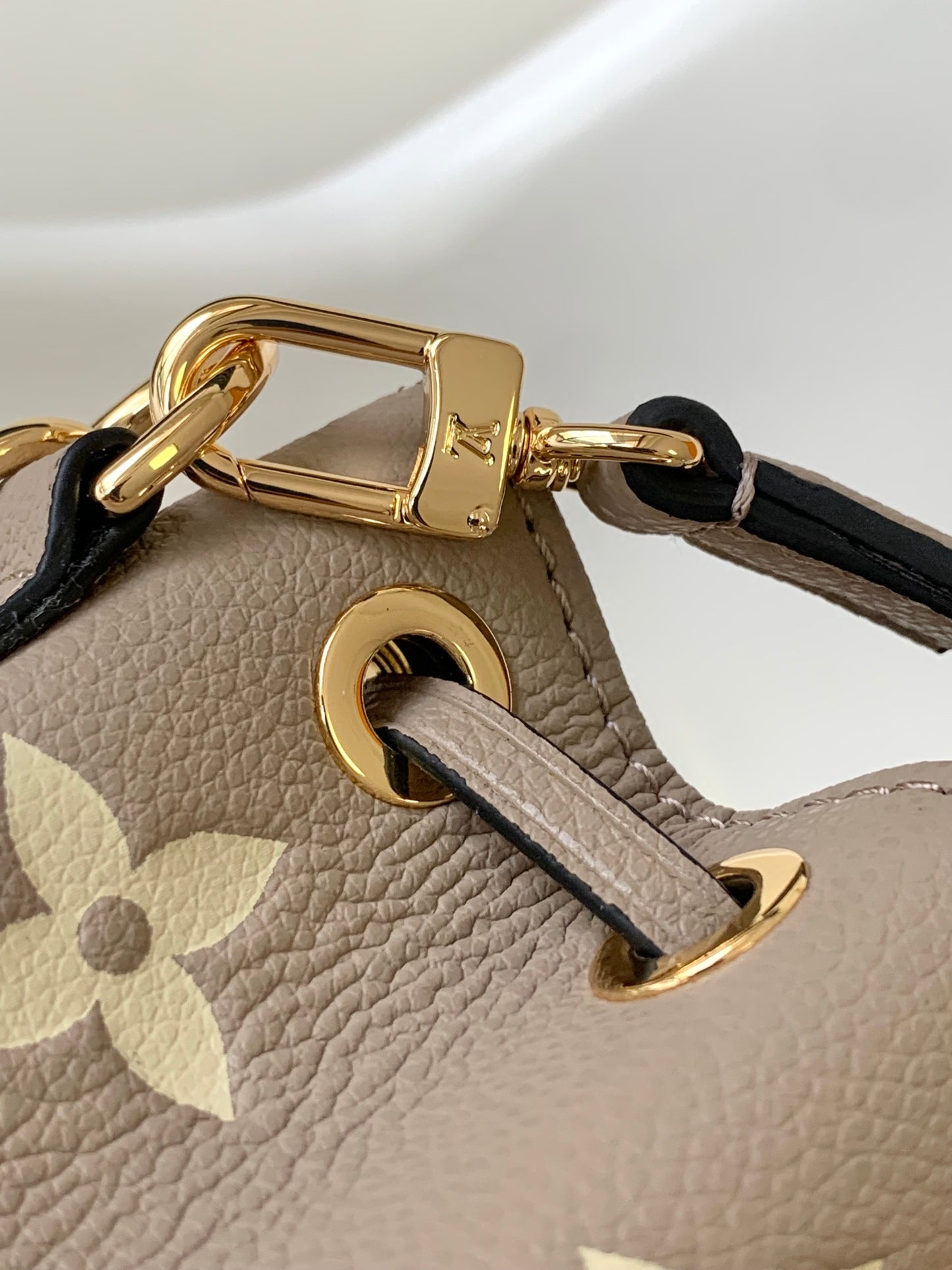 BAG-LV-W-NEW-1096