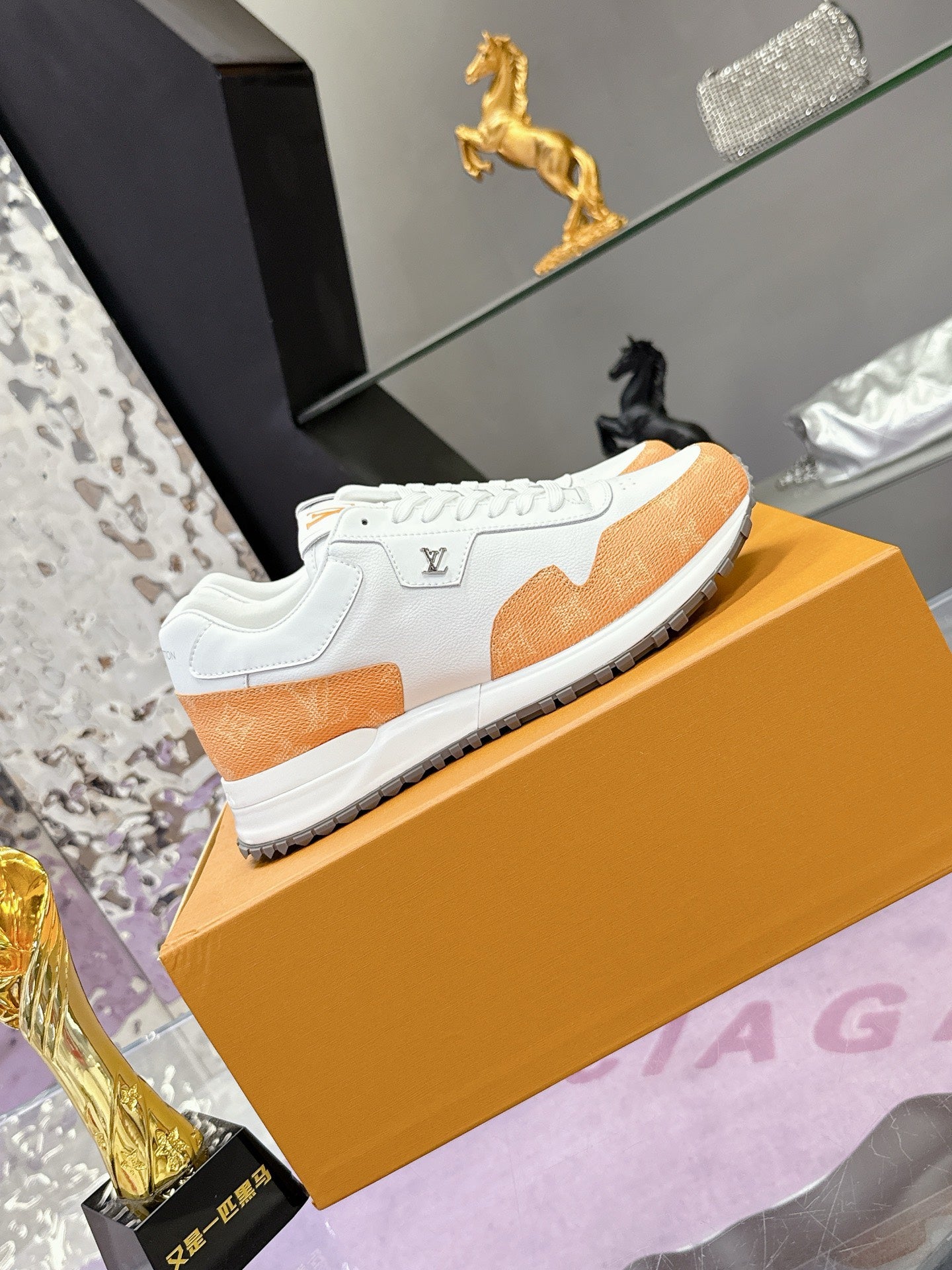 SHOES-LV-LY-221