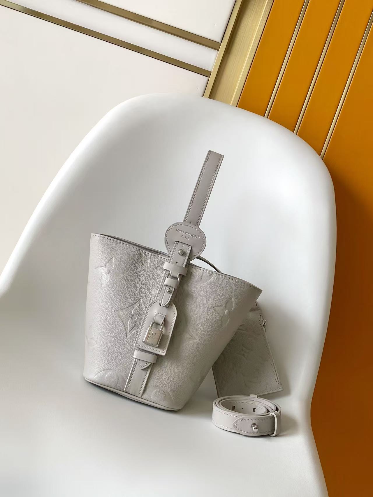 BAG-LV-W-NEW-050