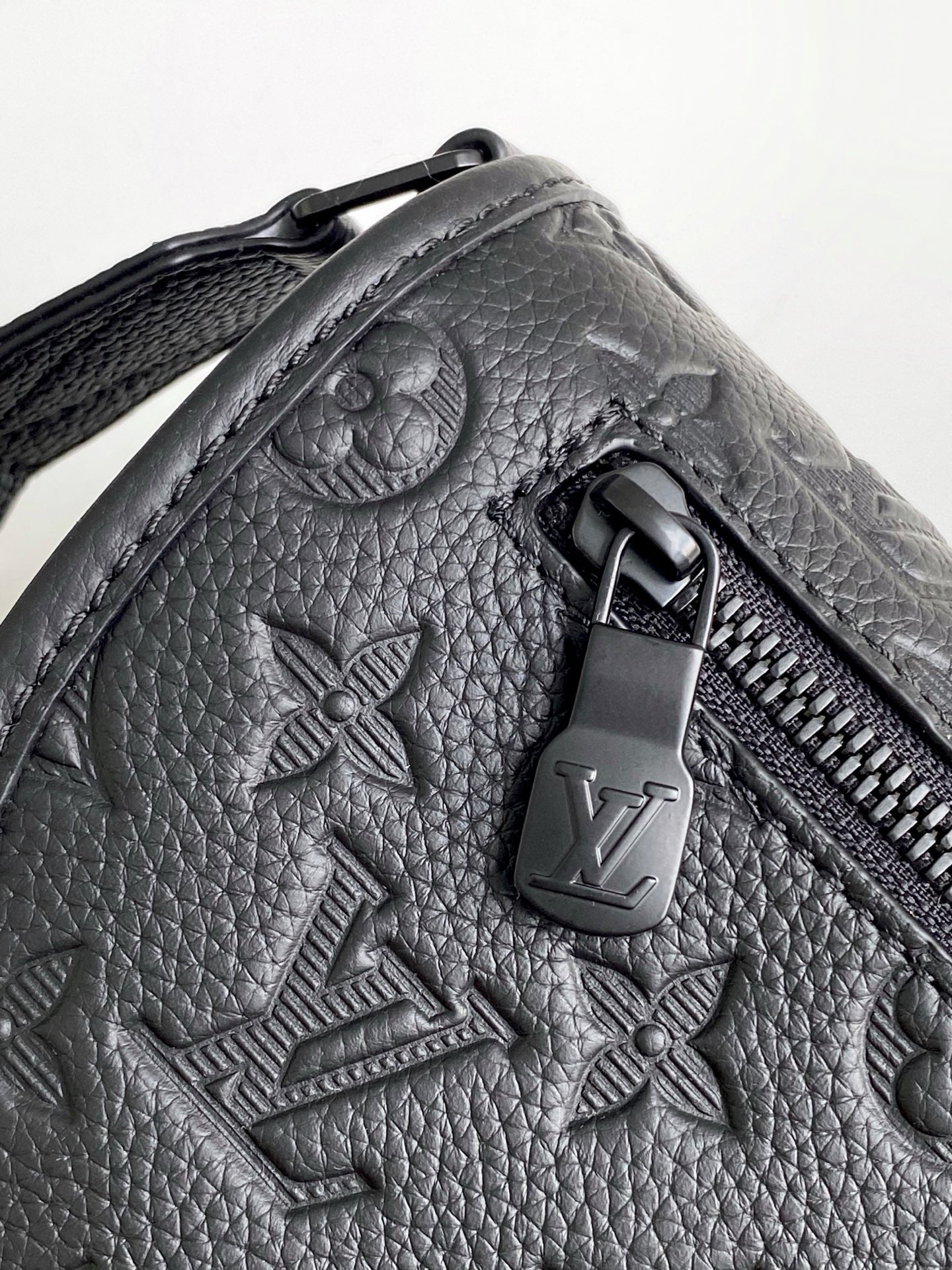BAG-LV-W-NEW-981