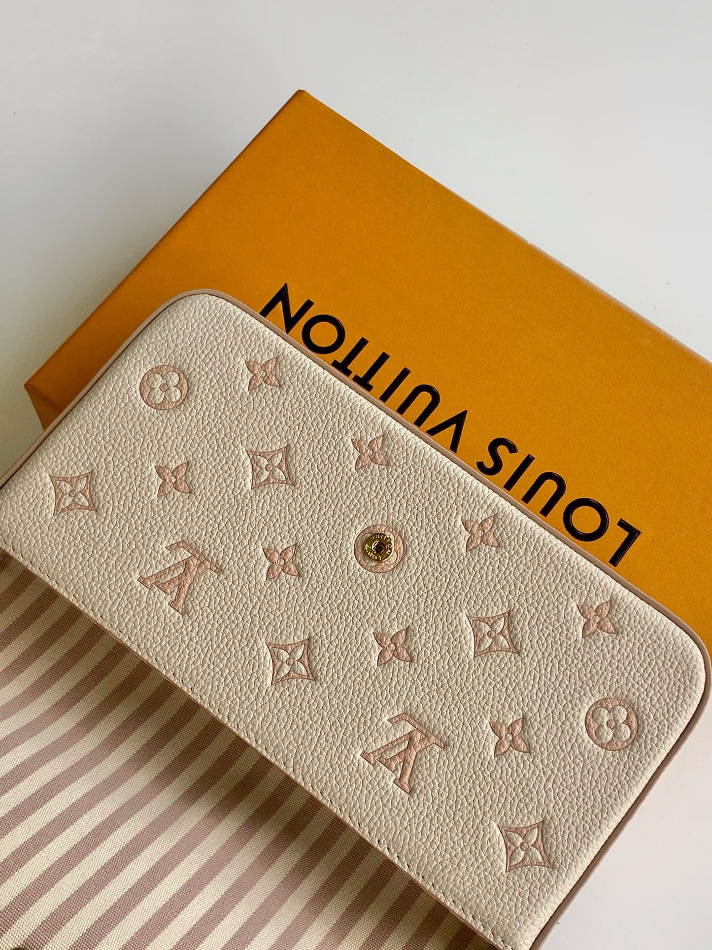 BAG-LV-W-NEW-1105