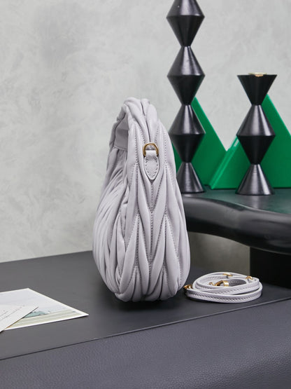 BAG-MIUMIU-LY-020