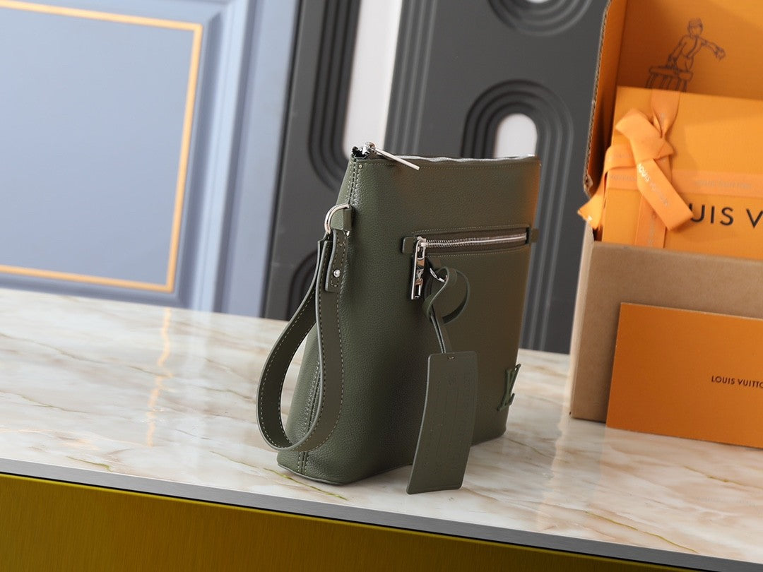 BAG-LW-M-052