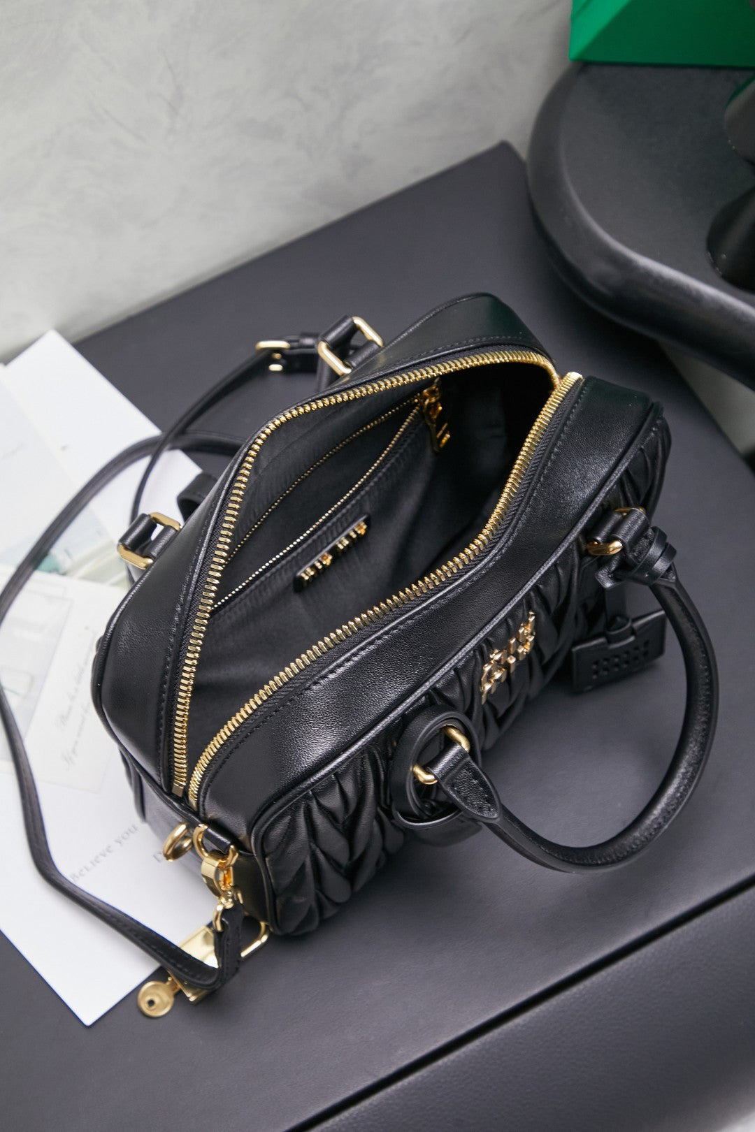 BAG-MIUMIU-LY-105