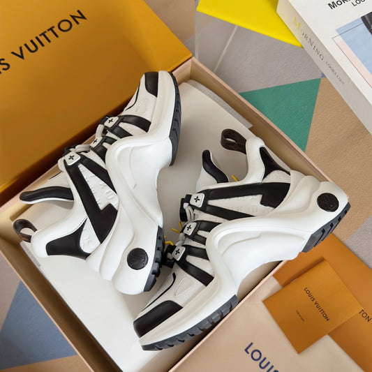 SHOES-LV-LY-101