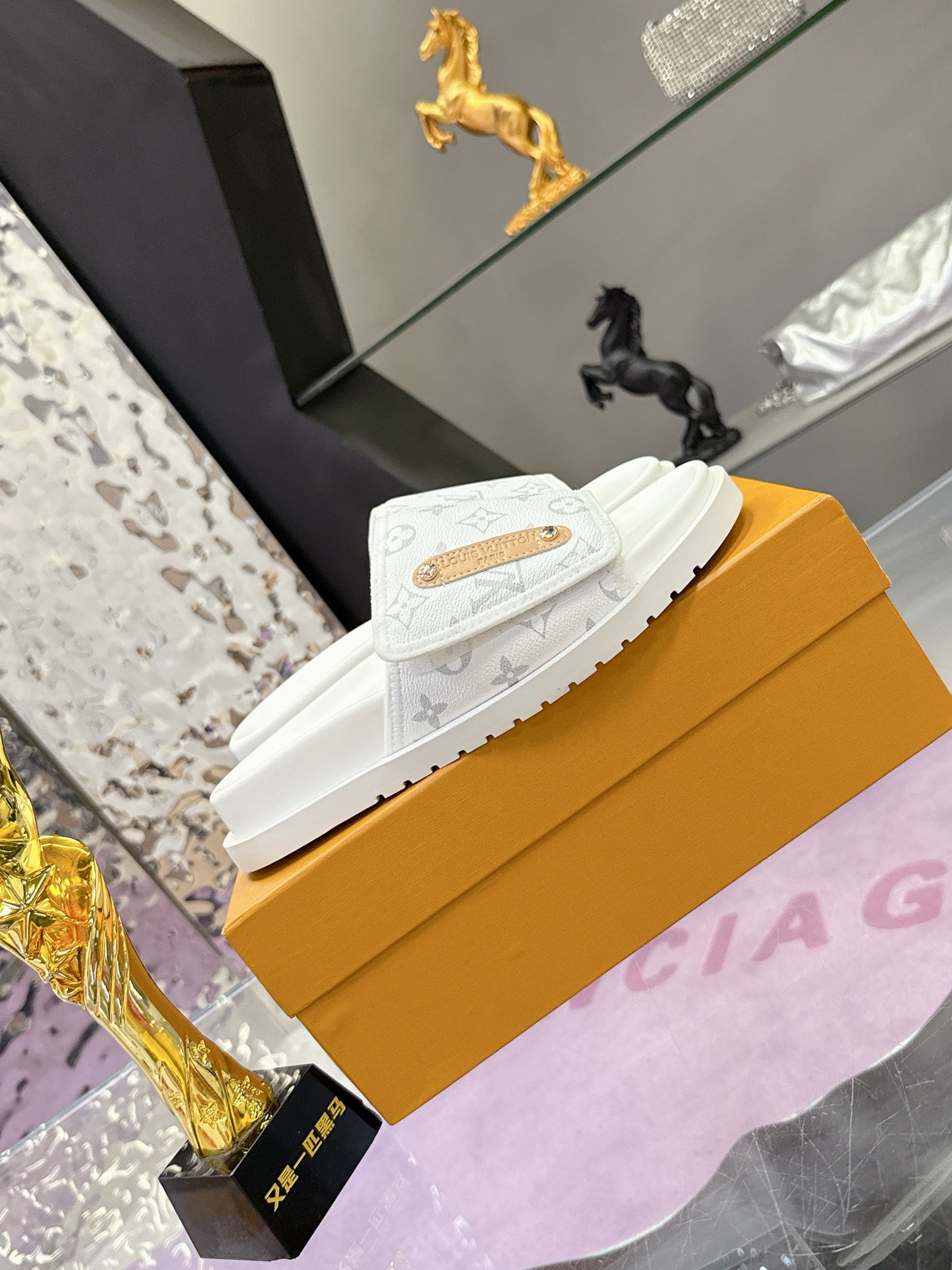 SHOES-LV-LY-601