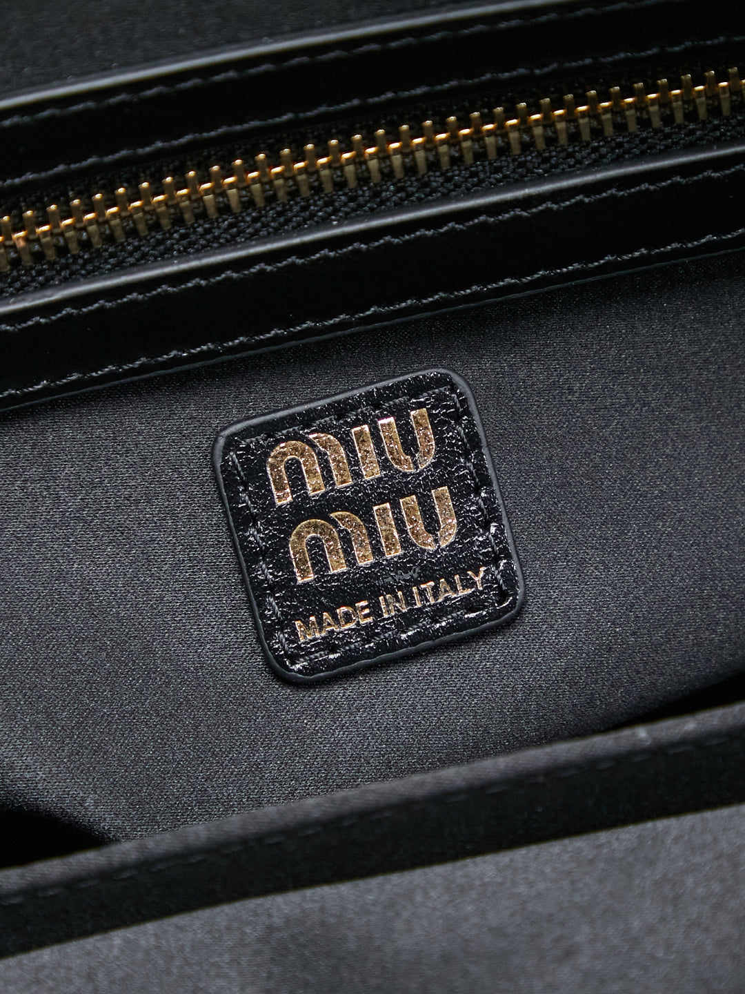 BAG-MIUMIU-LY-111