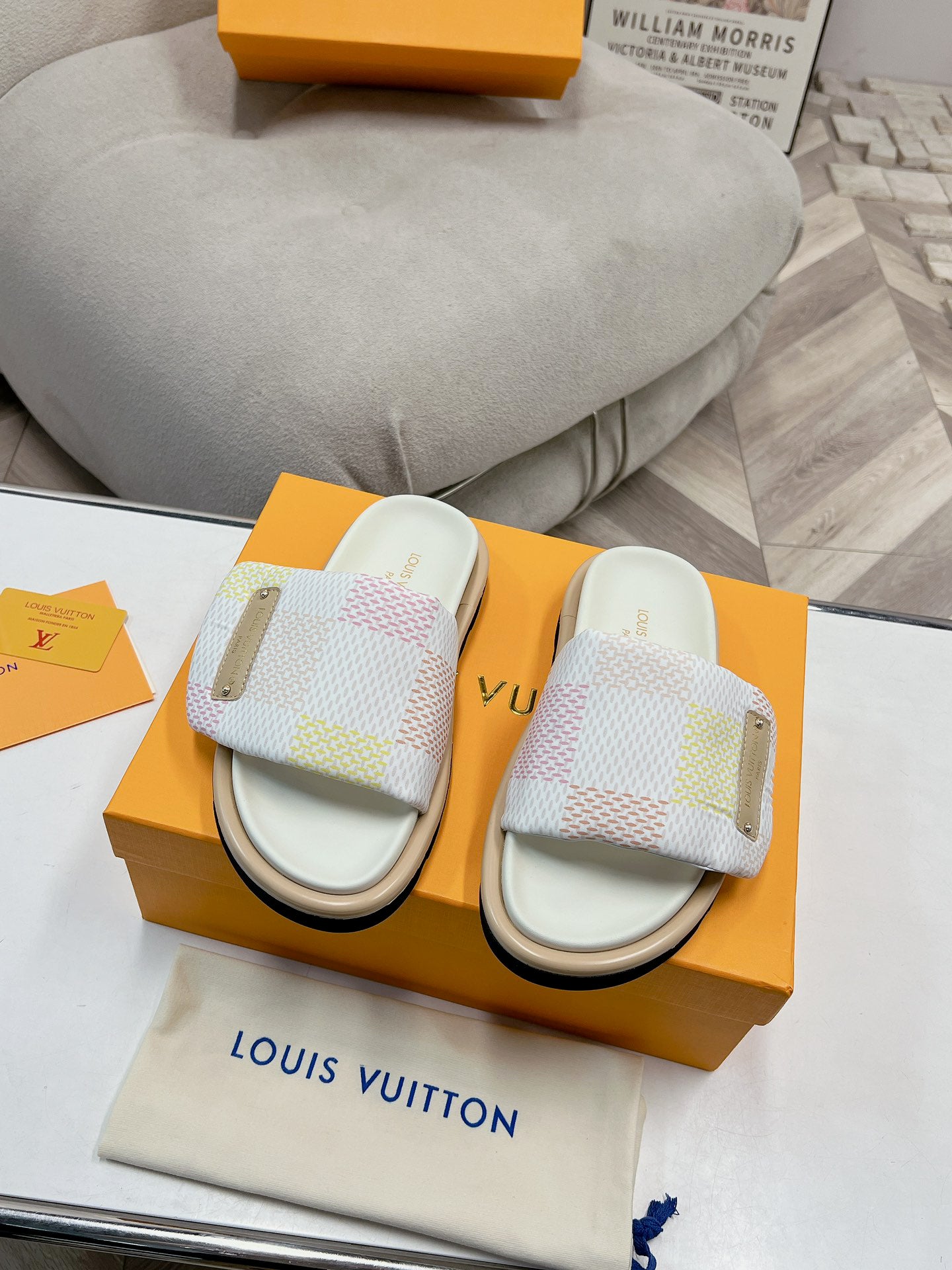 SHOES-LV-LY-351