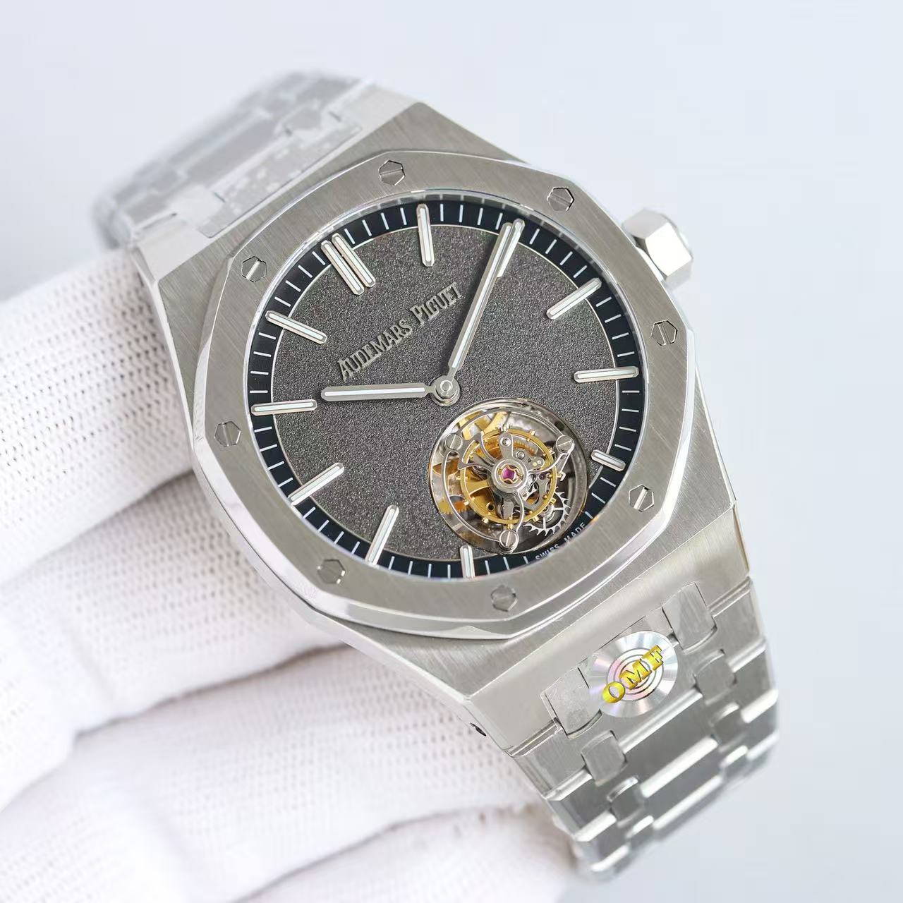 WATCH-AP-W-011