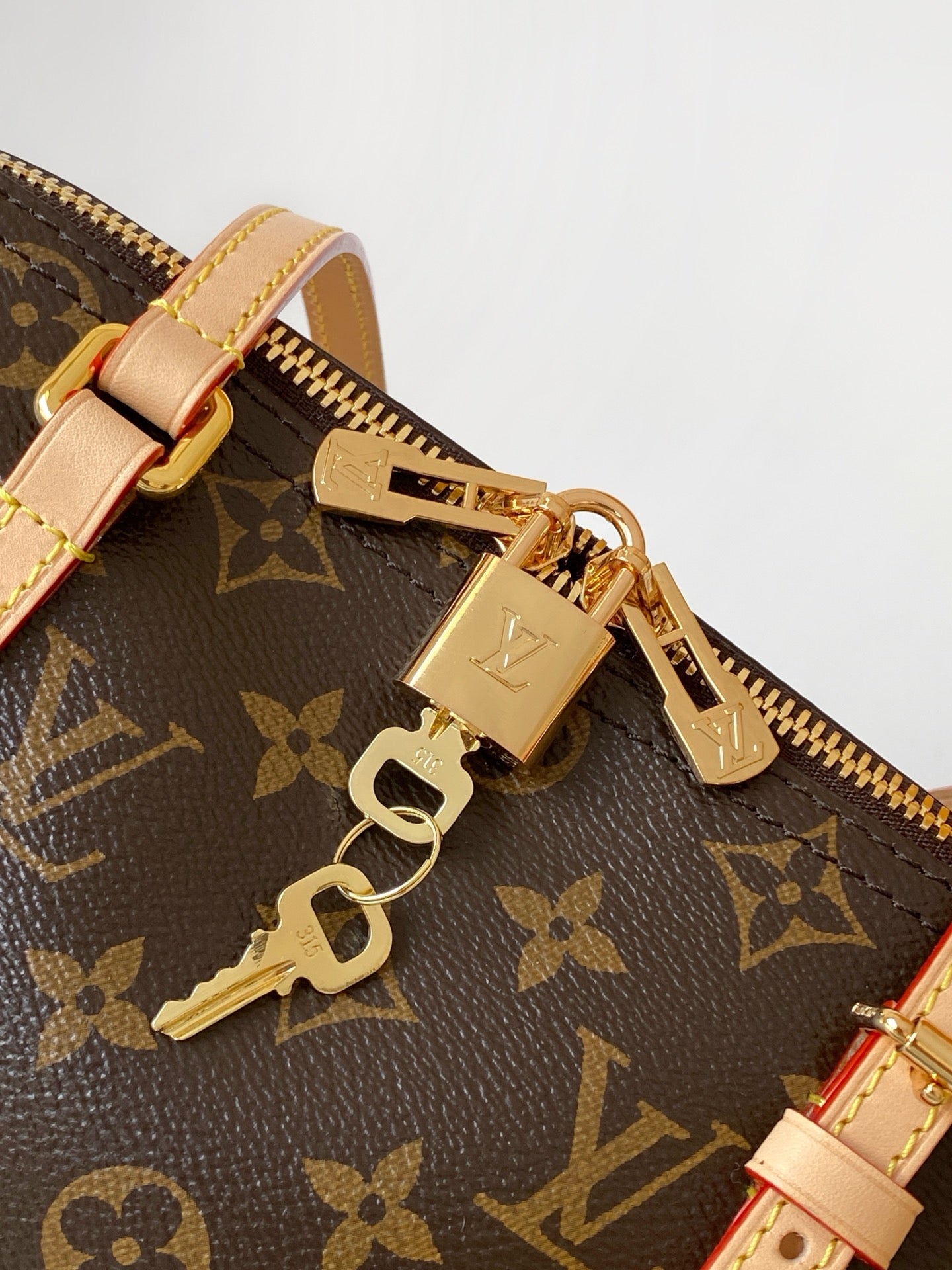 BAG-LV-W-NEW-070