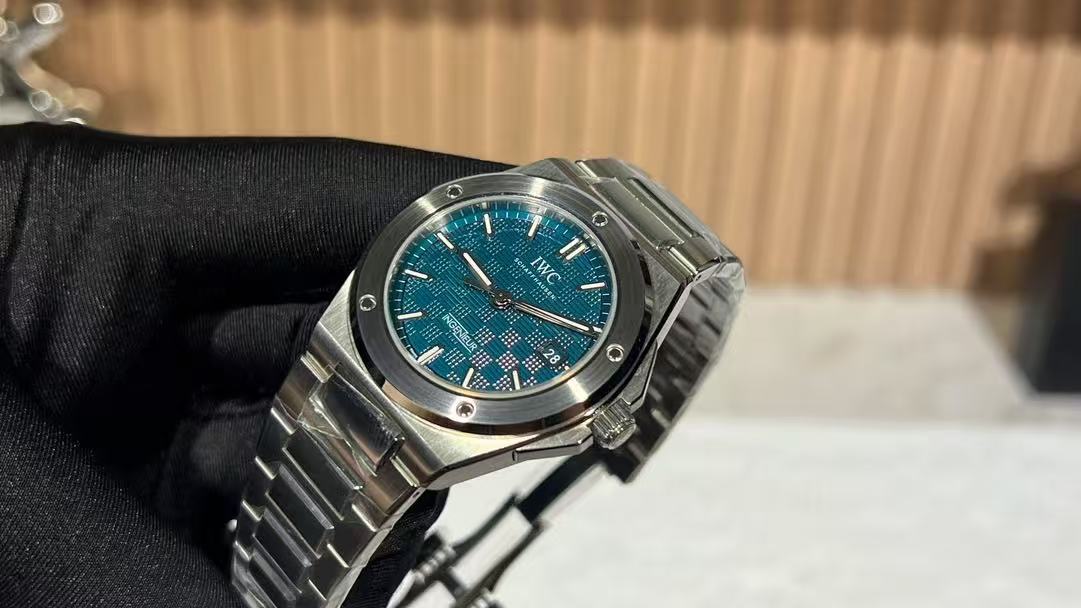 WATCH-WG-W-010