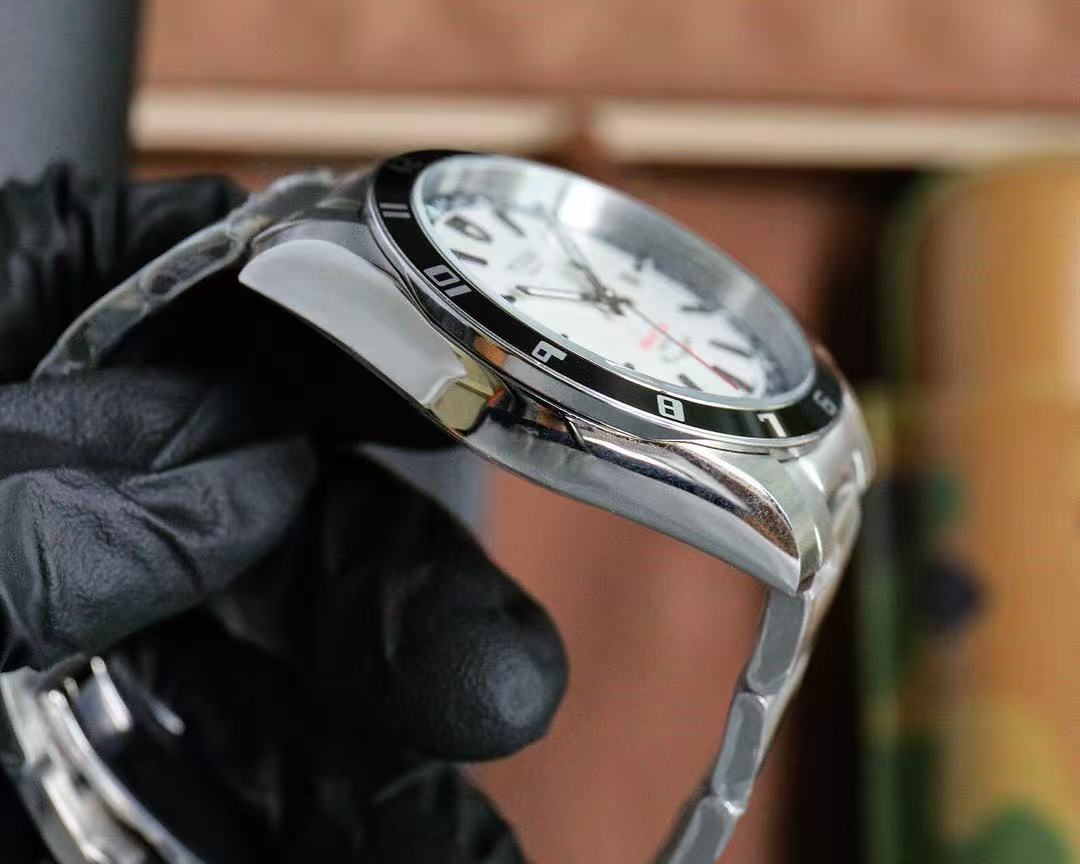 WATCH-DT-W-007