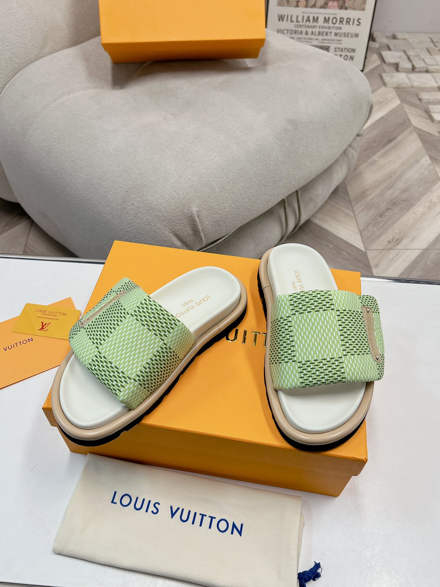 SHOES-LV-LY-093