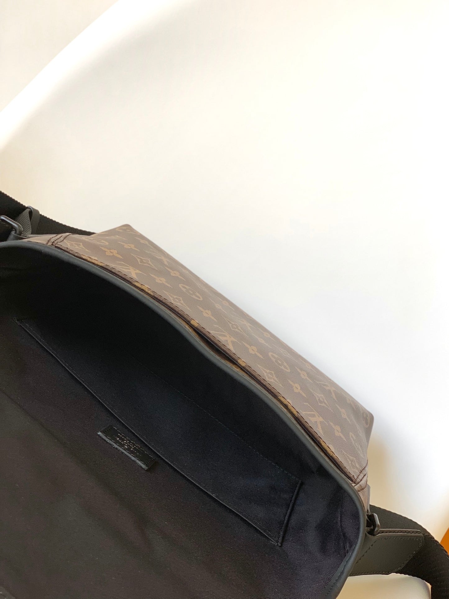 BAG-LV-W-NEW-1280