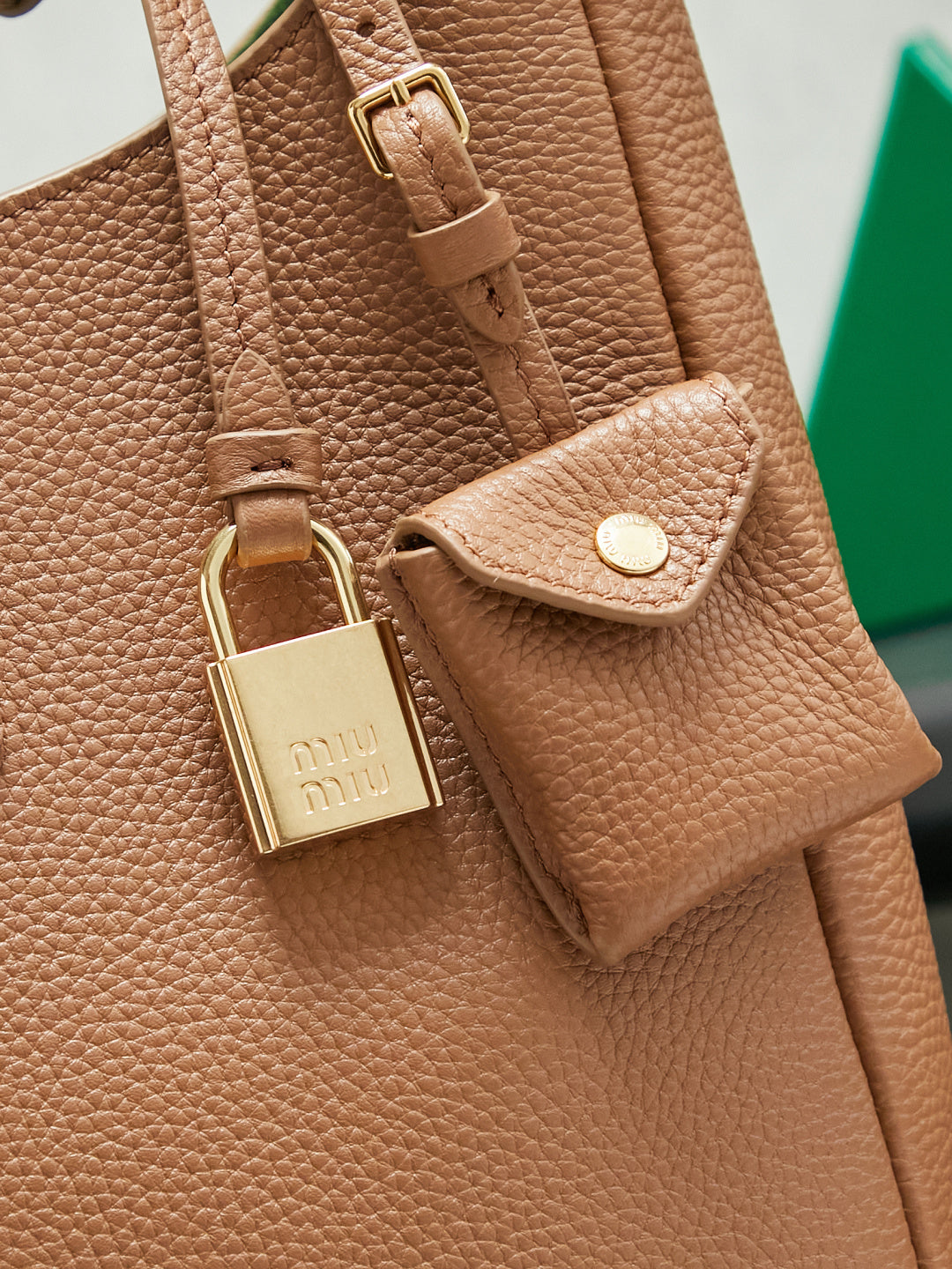 BAG-MIUMIU-LY-058