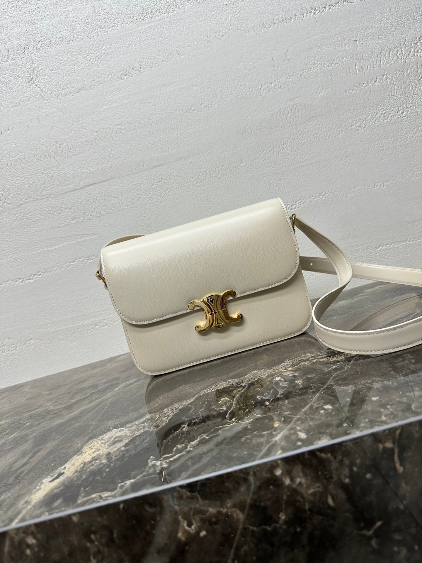 BAG-CELINE-W-NEW-1976