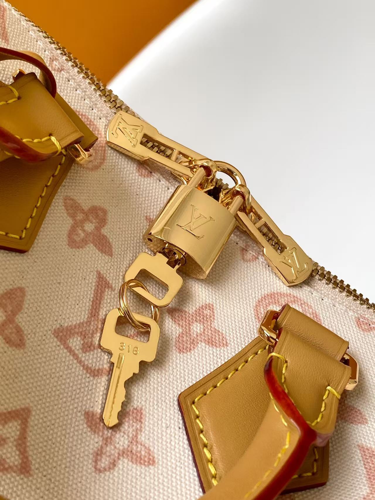 BAG-LV-W-NEW-134