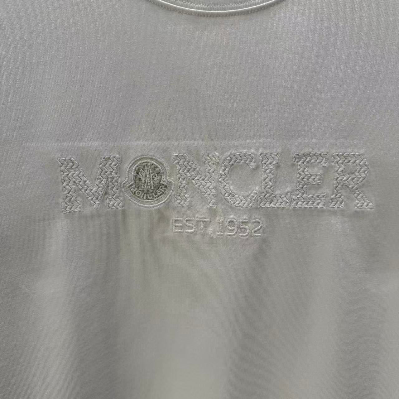 TS-MONCLER-NEW-143