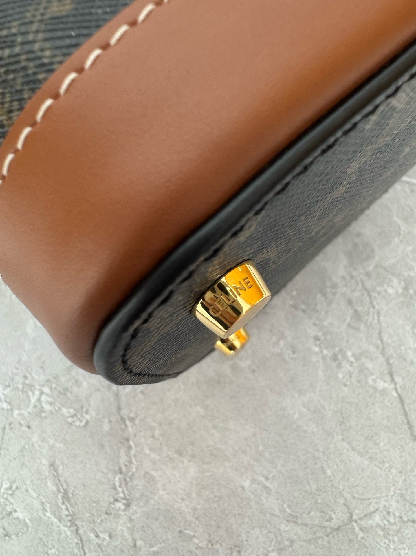 BAG-CELINE-W-NEW-205