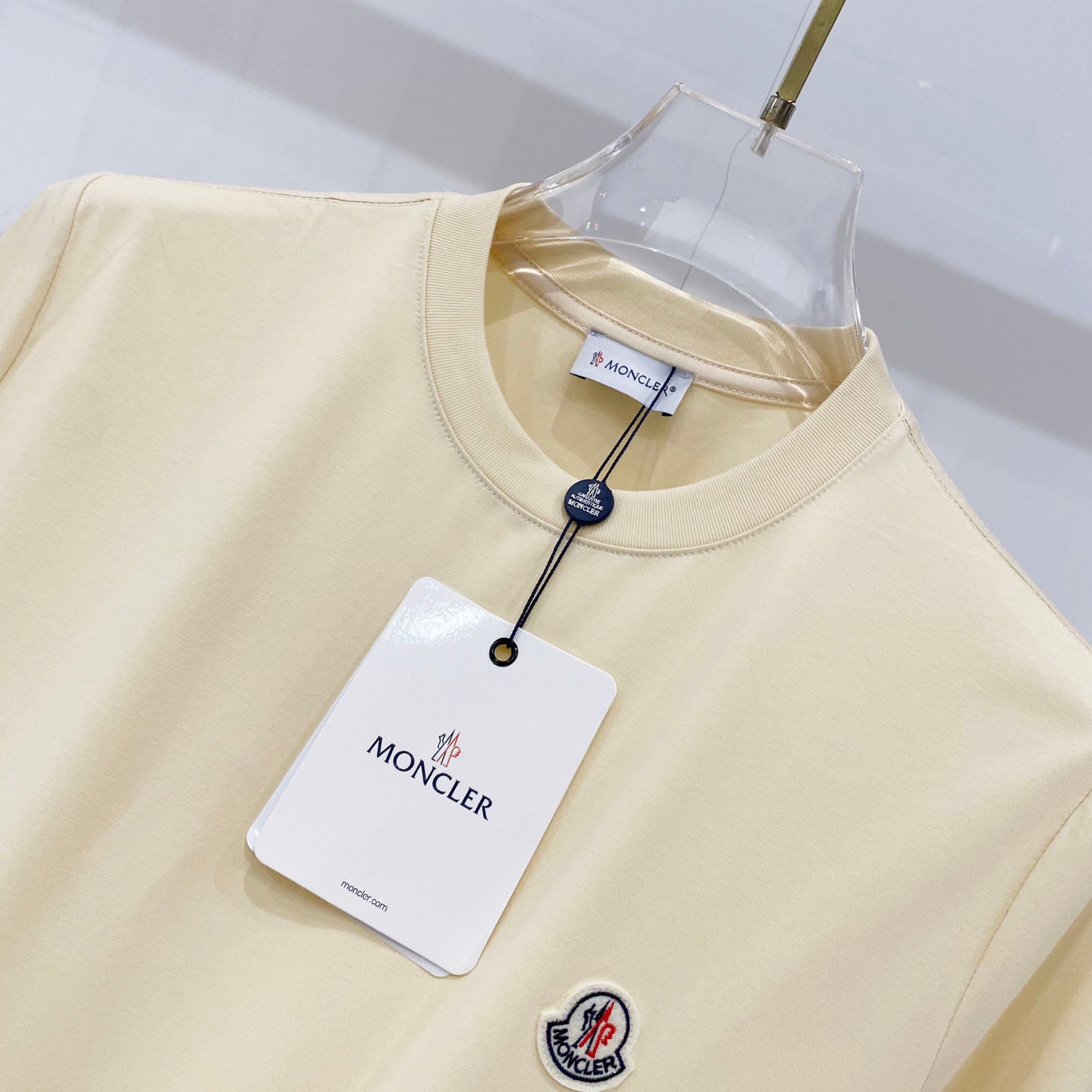 TS-MONCLER-NEW-016