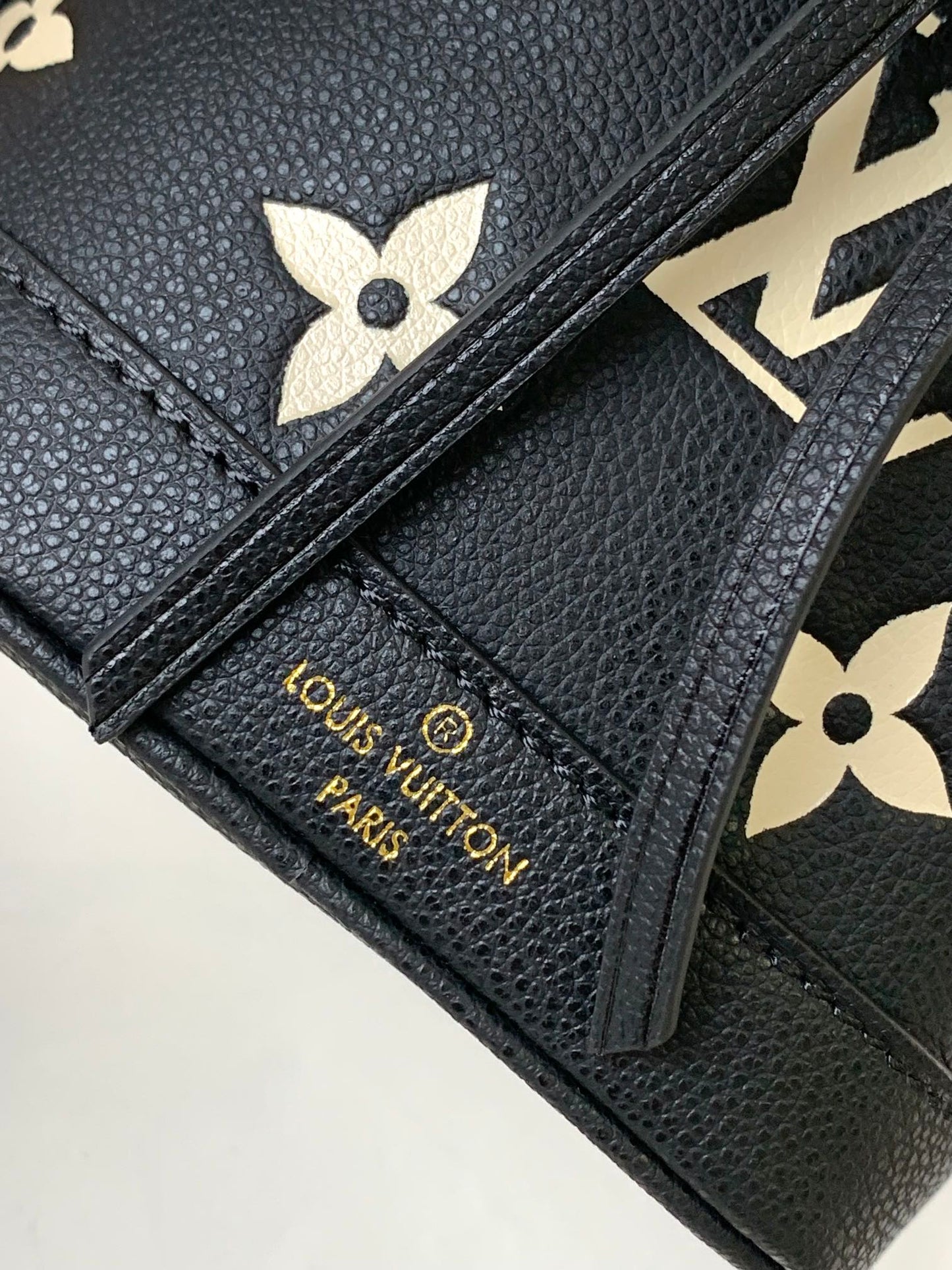 BAG-LV-W-NEW-1097