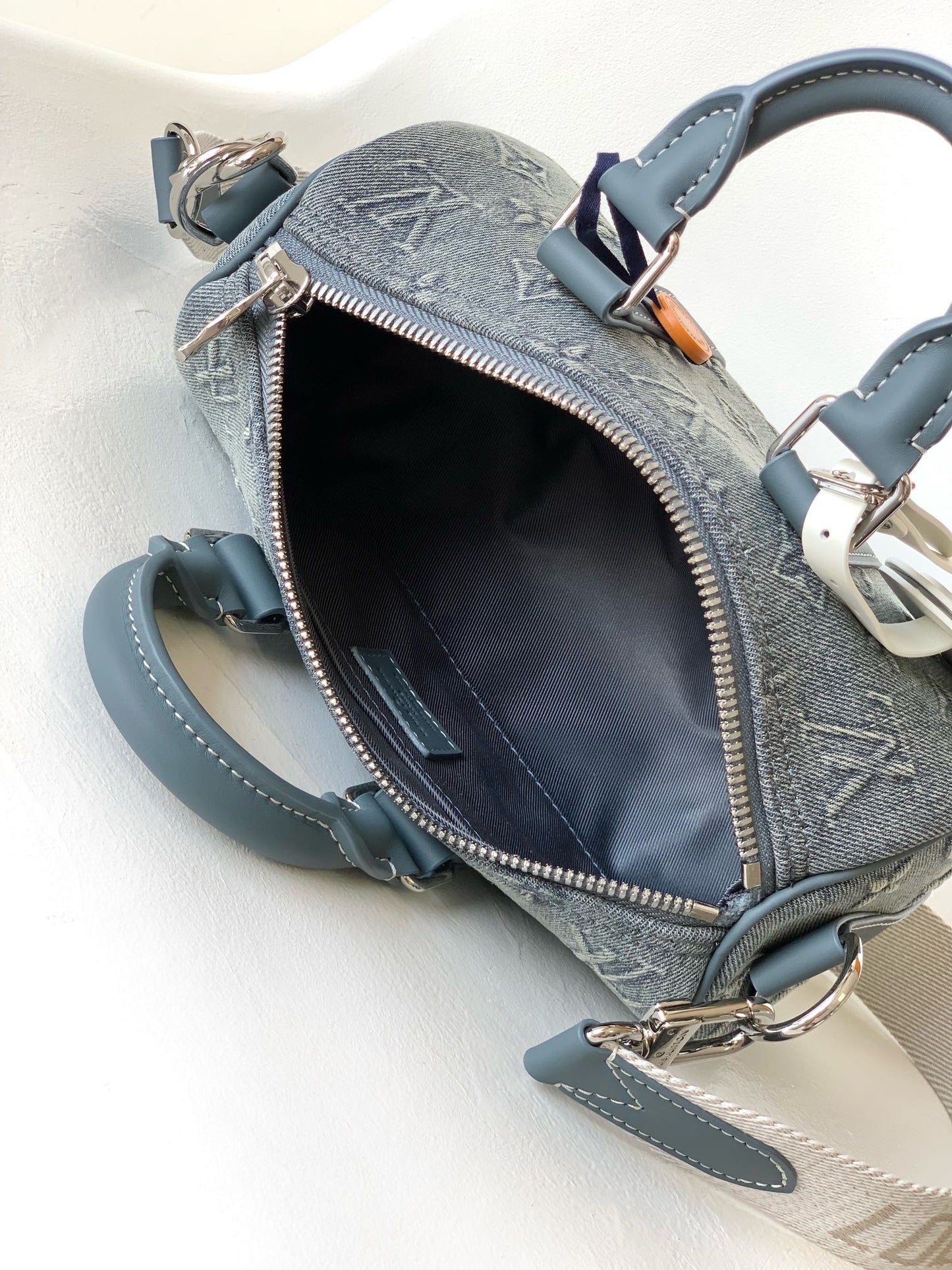 BAG-LV-W-NEW-725